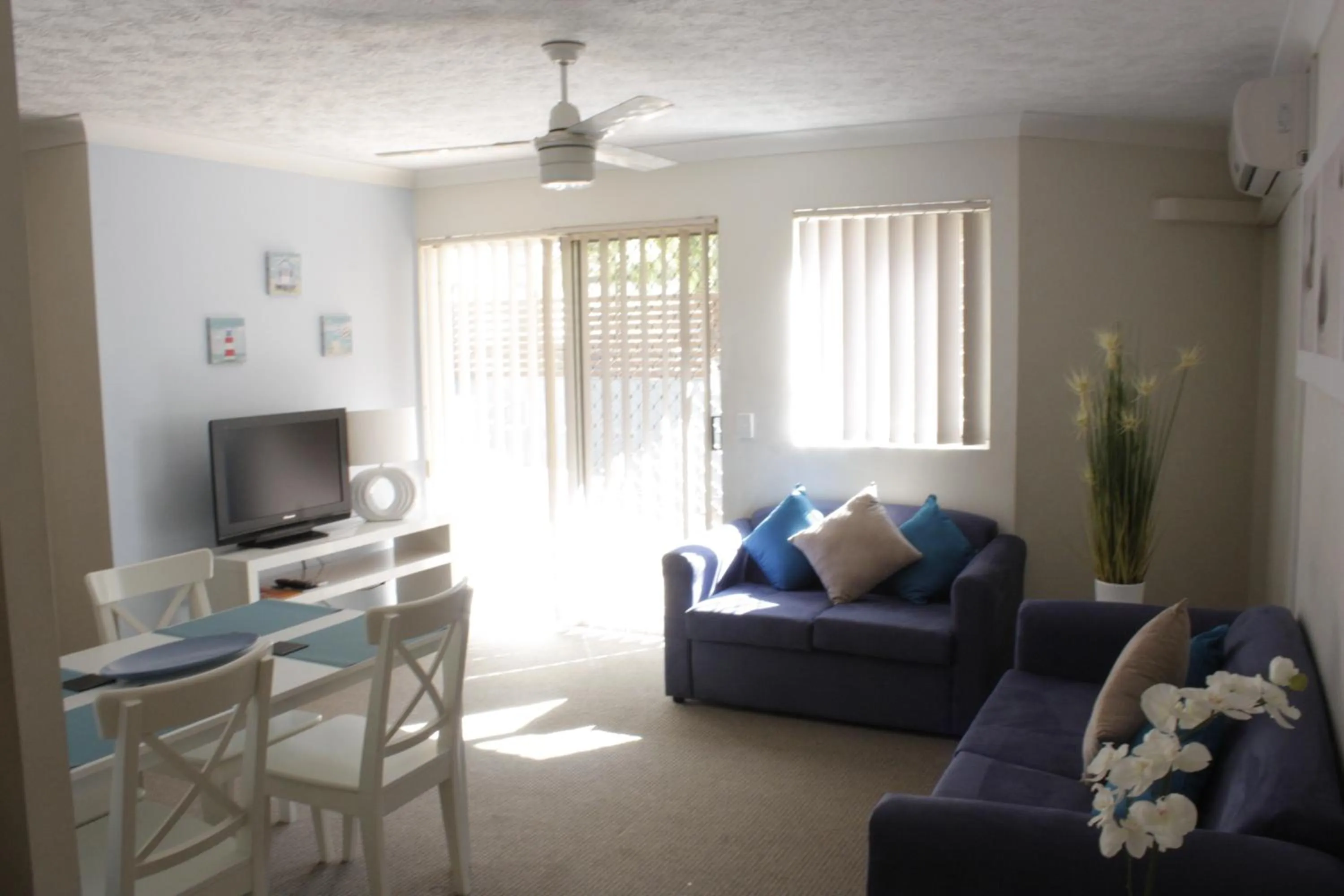 Day in Santana Resort Surfers Paradise