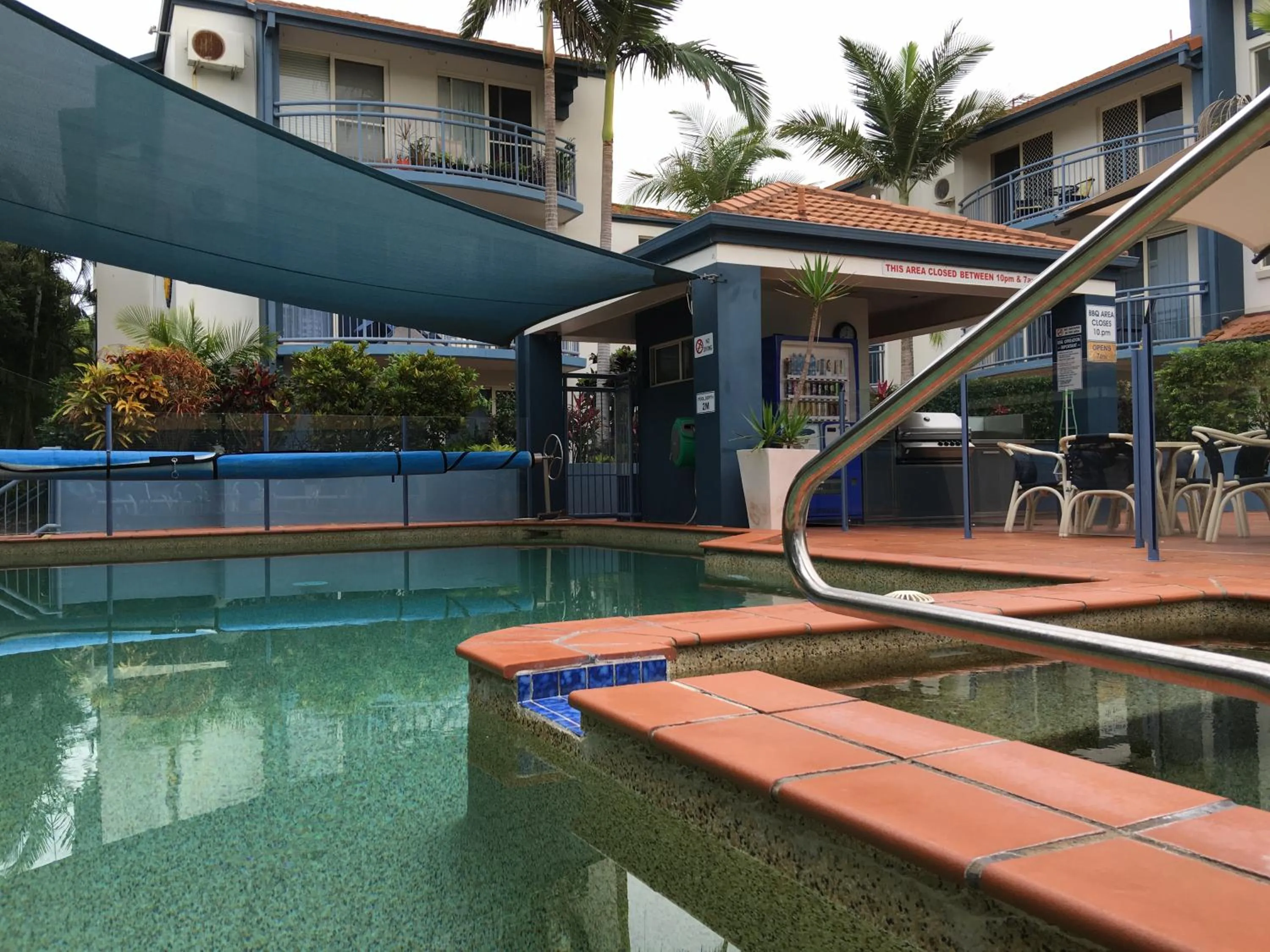 Swimming pool in Santana Resort Surfers Paradise