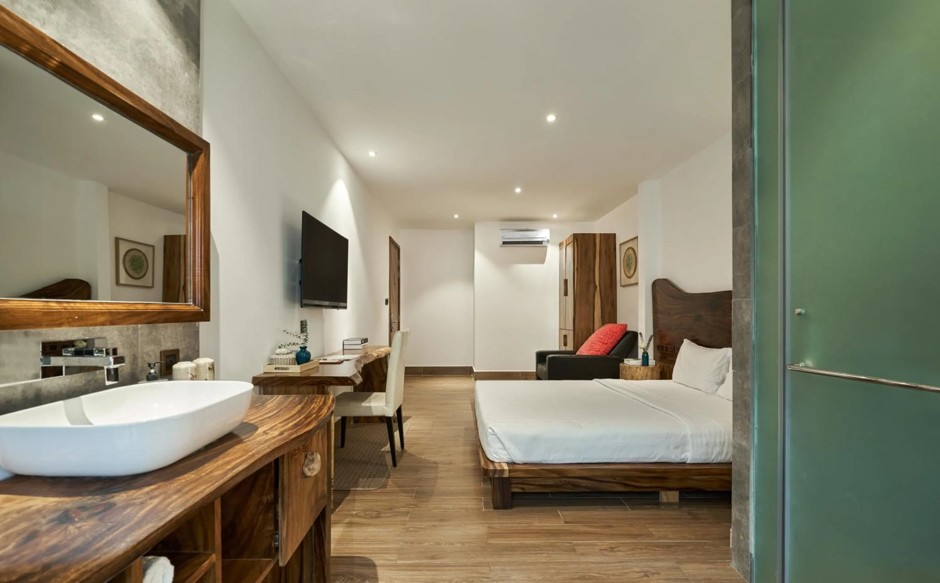 Bed in Sky Gem Hotel - Ben Thanh