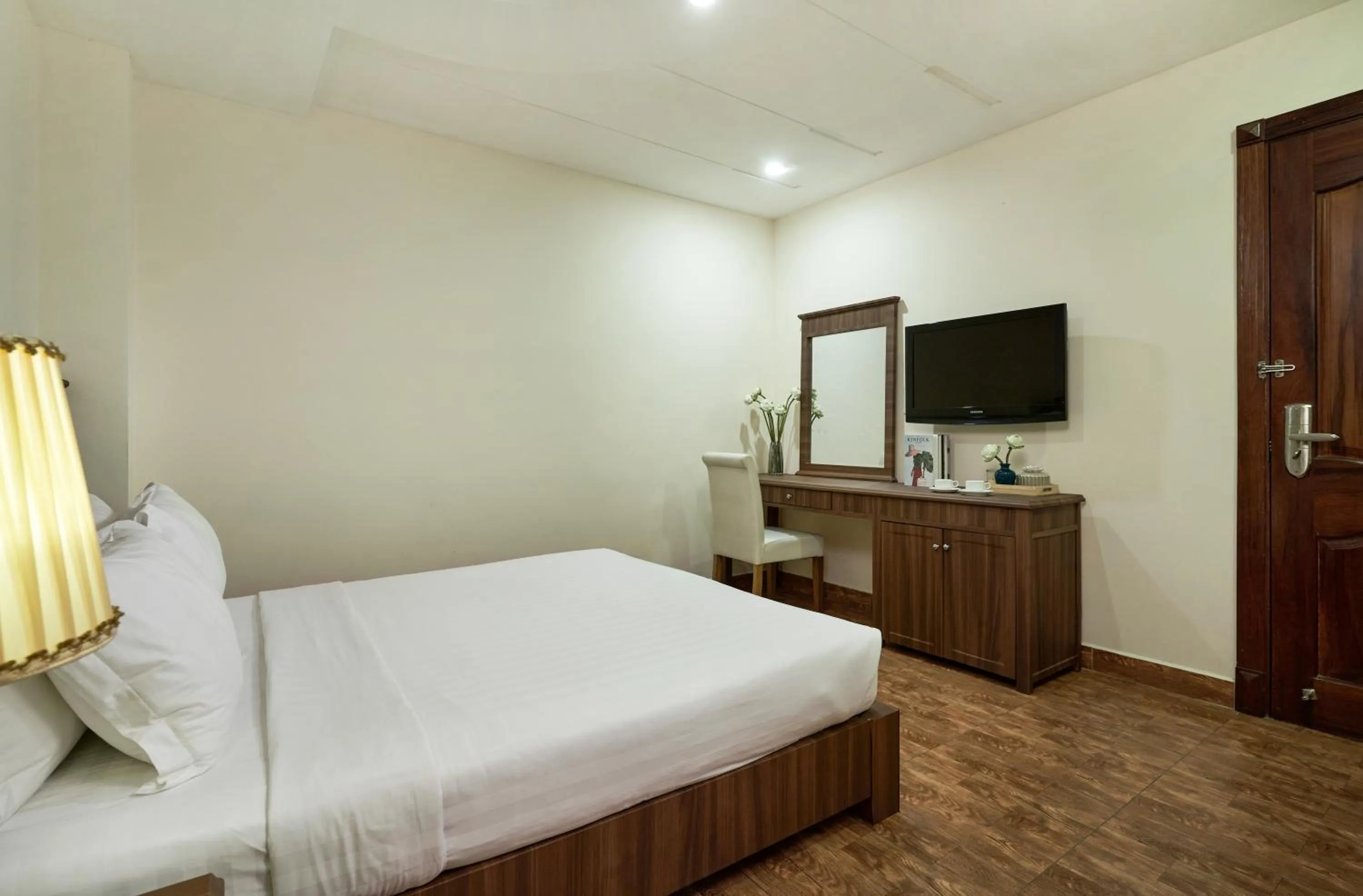 Bed in Sky Gem Hotel - Ben Thanh