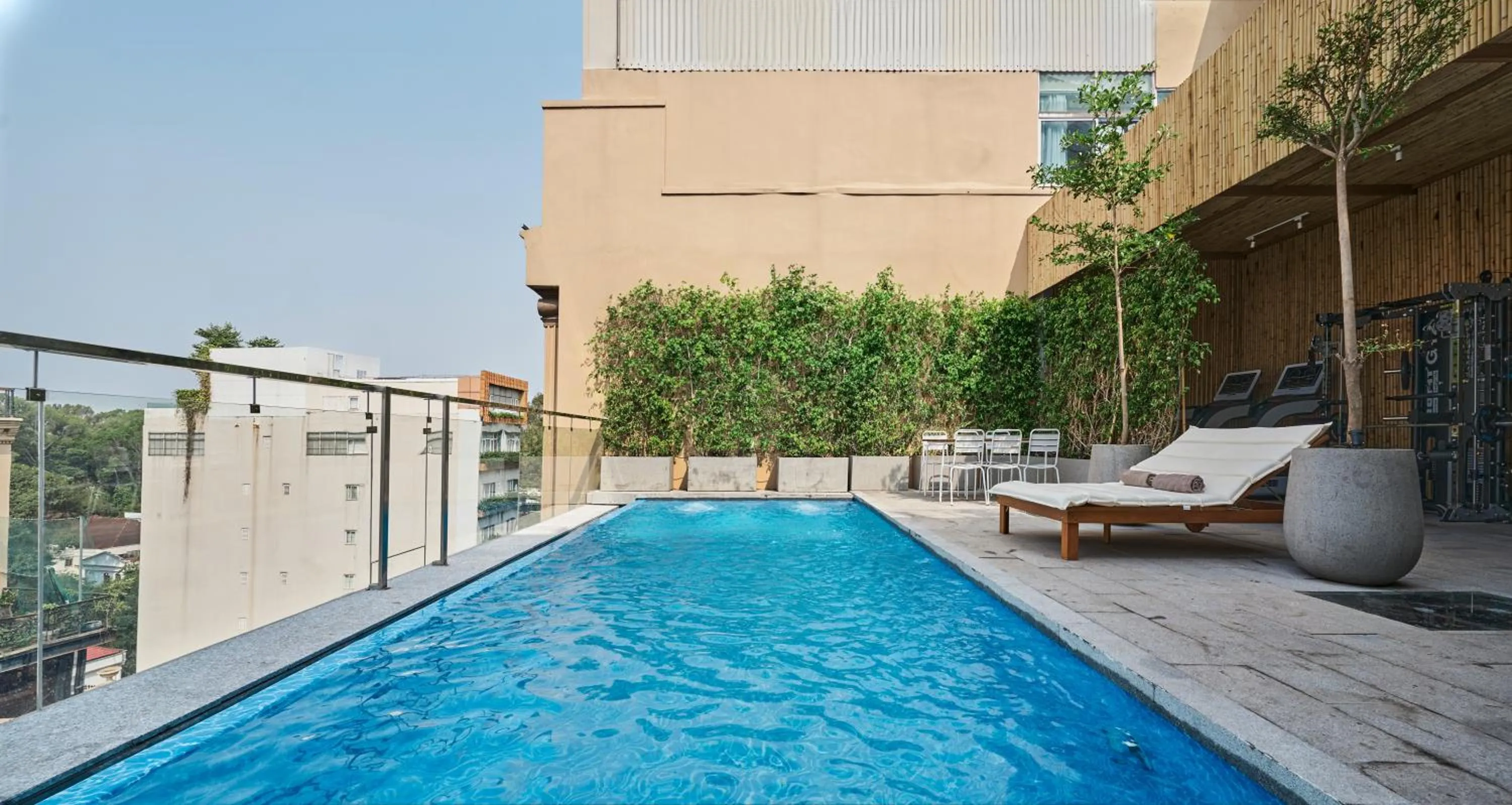 Day in Sky Gem Hotel - Ben Thanh