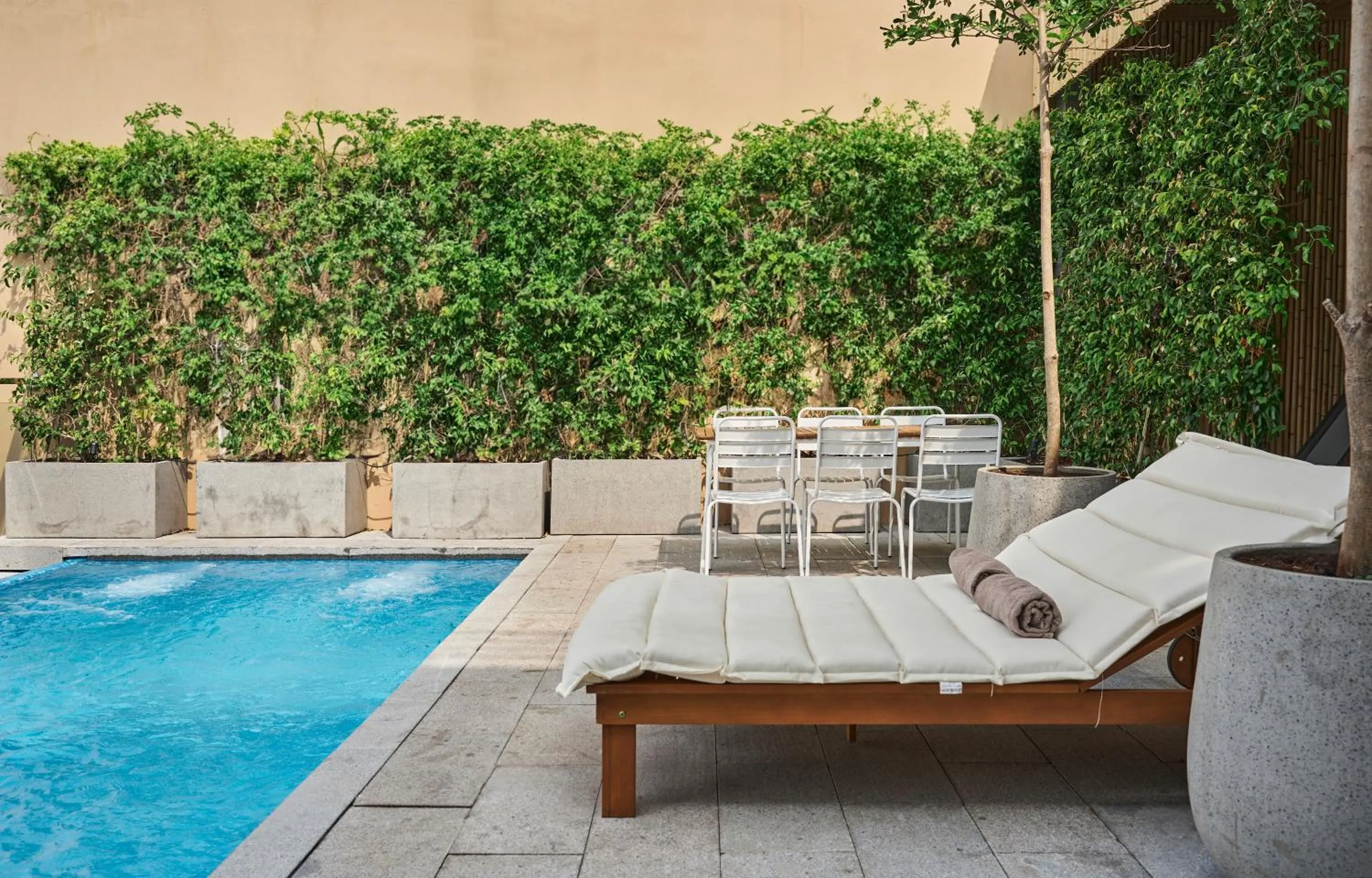 Swimming pool in Sky Gem Hotel - Ben Thanh