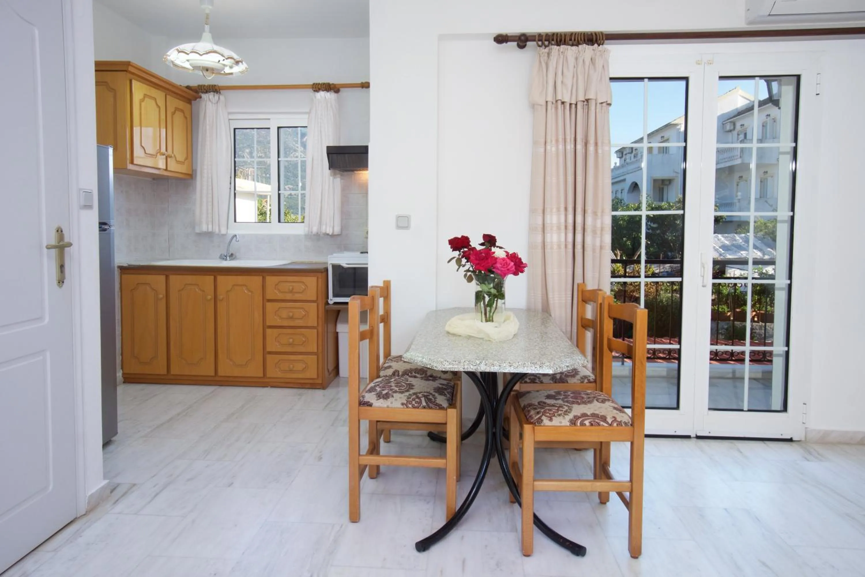 Kitchen or kitchenette in Diamanto Complex