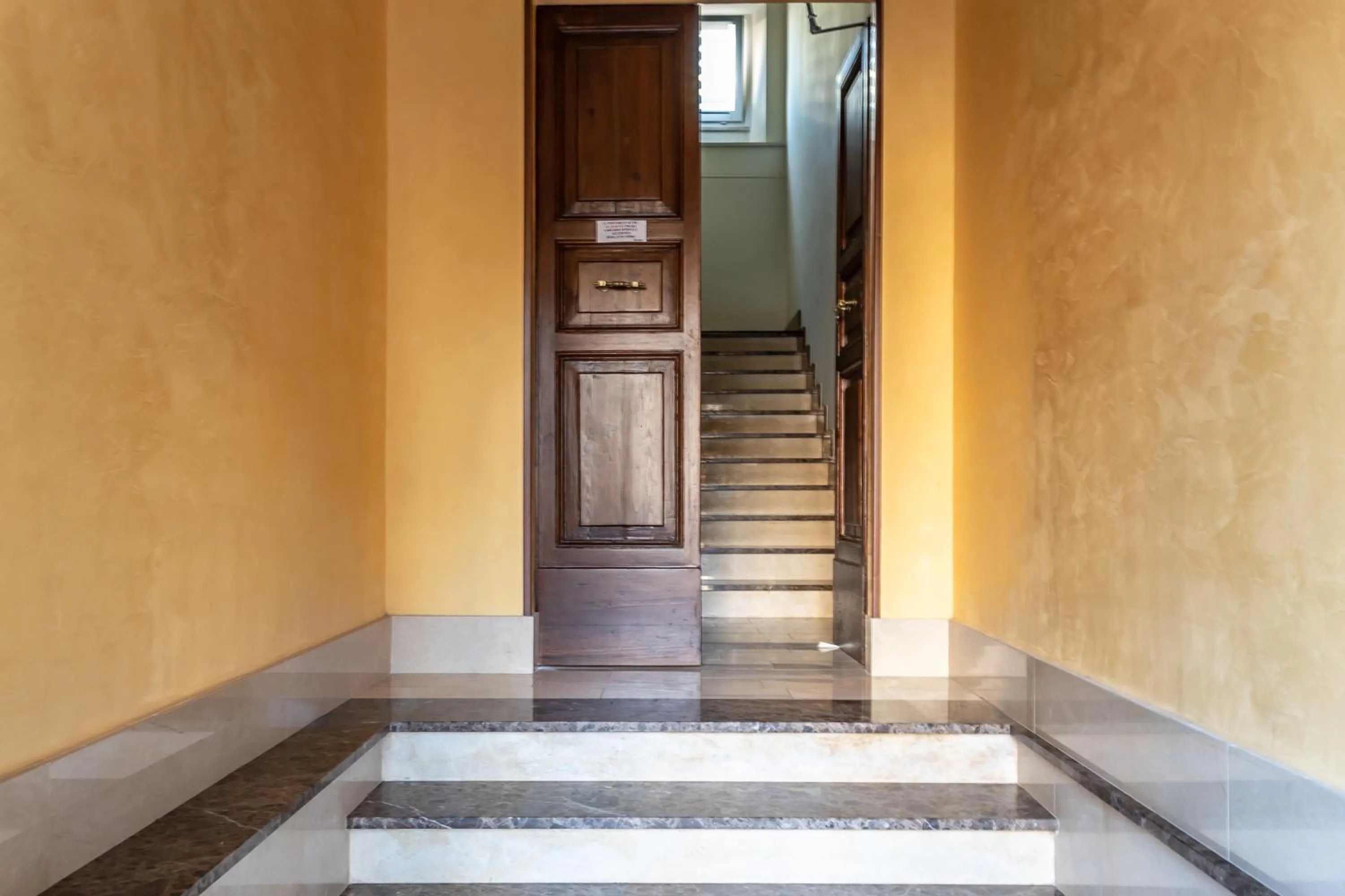 Facade/entrance in La Casa Rosa