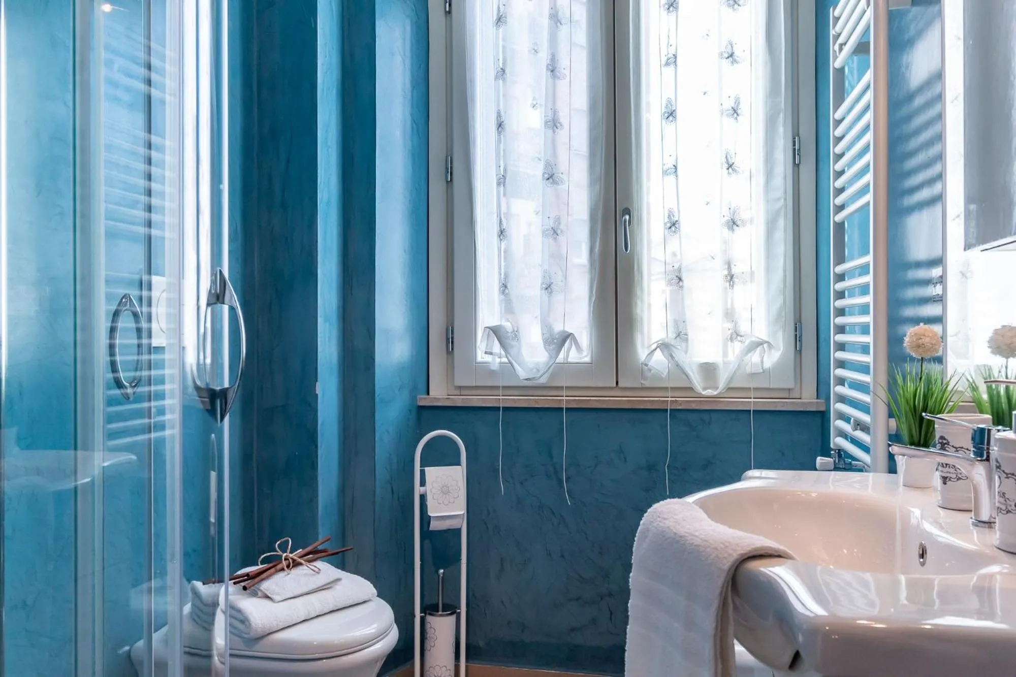 Bathroom in La Casa Rosa