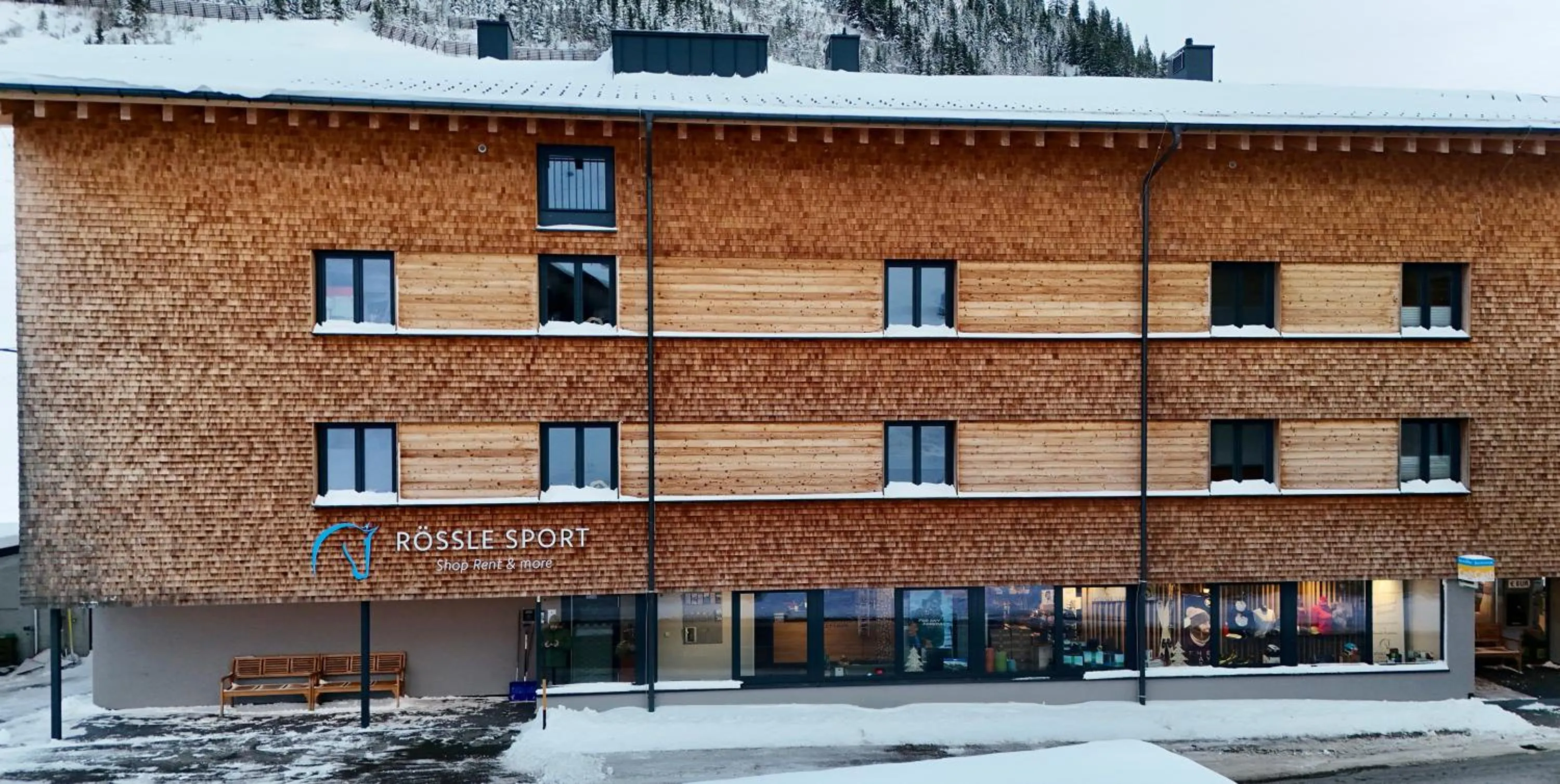 Property building in Rössle Appartements und Sport Rössle Skiverleih & Sportgeschäft