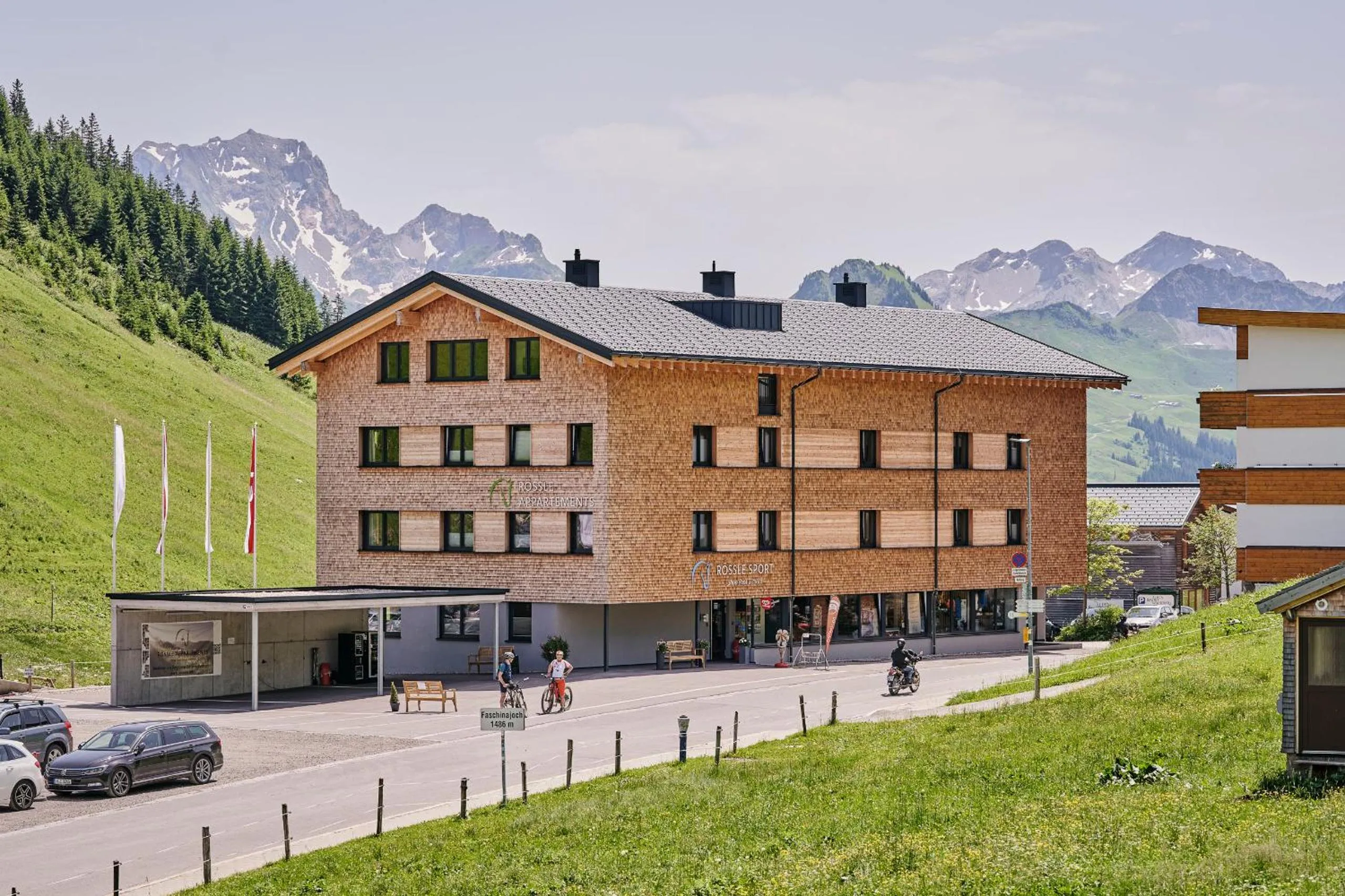Property building in Rössle Appartements und Sport Rössle Skiverleih & Sportgeschäft