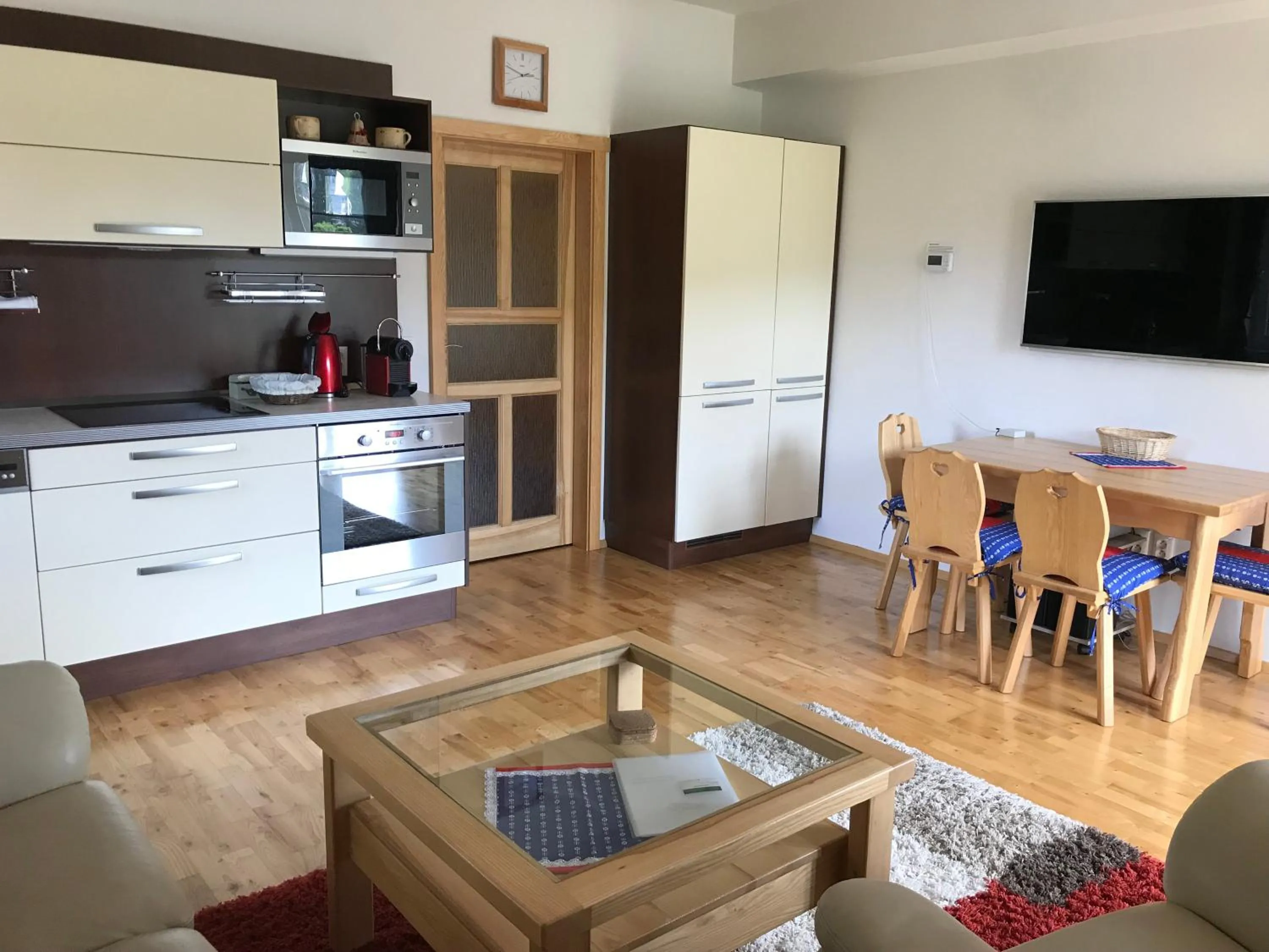 TV and multimedia in Apartman Razula