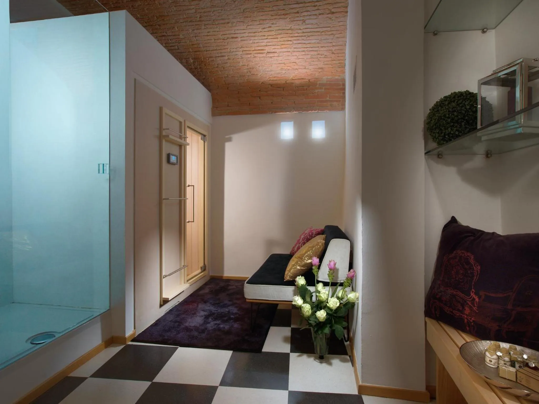 Sauna, Bed in Graziella Patio Hotel