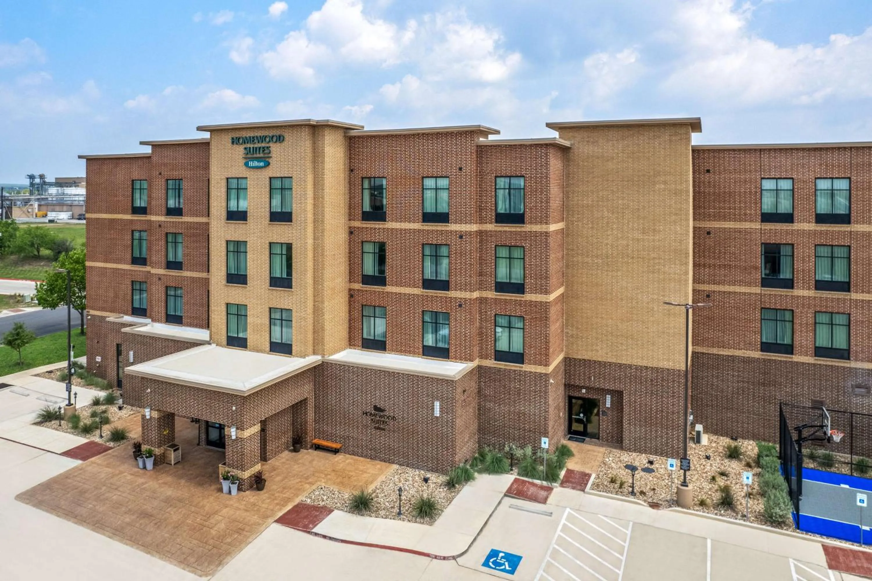 Property building in Homewood Suites By Hilton San Marcos