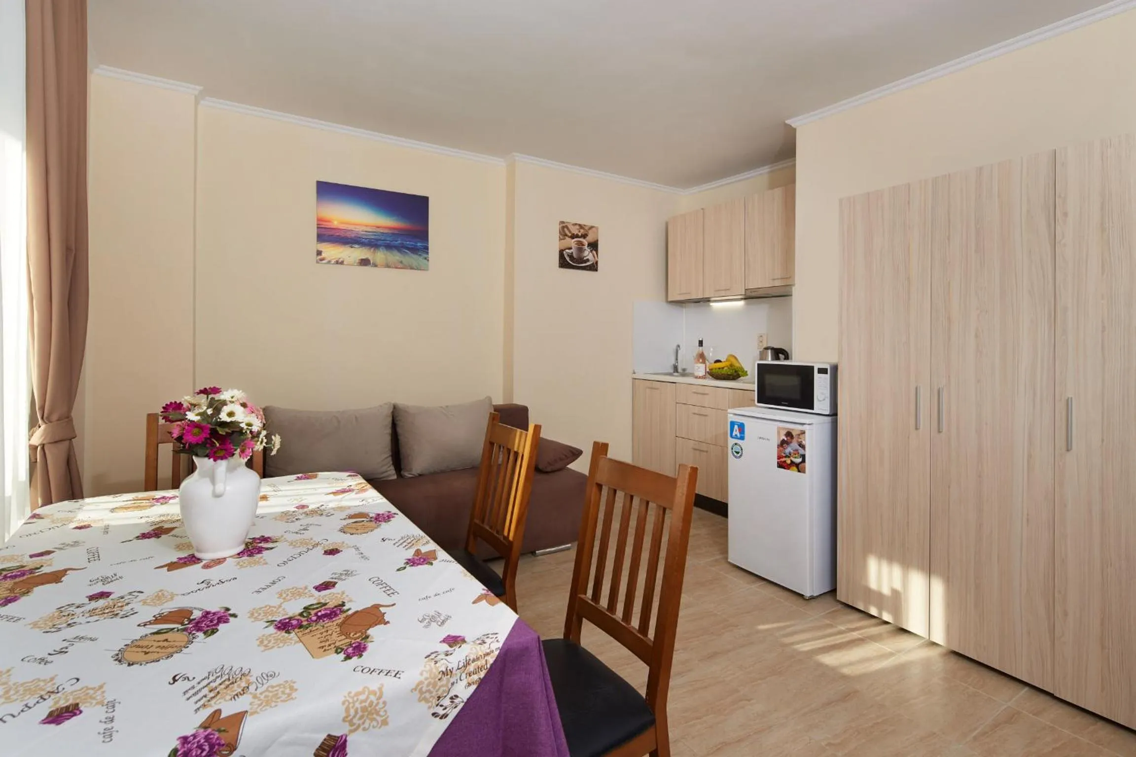 Feniks Apartments