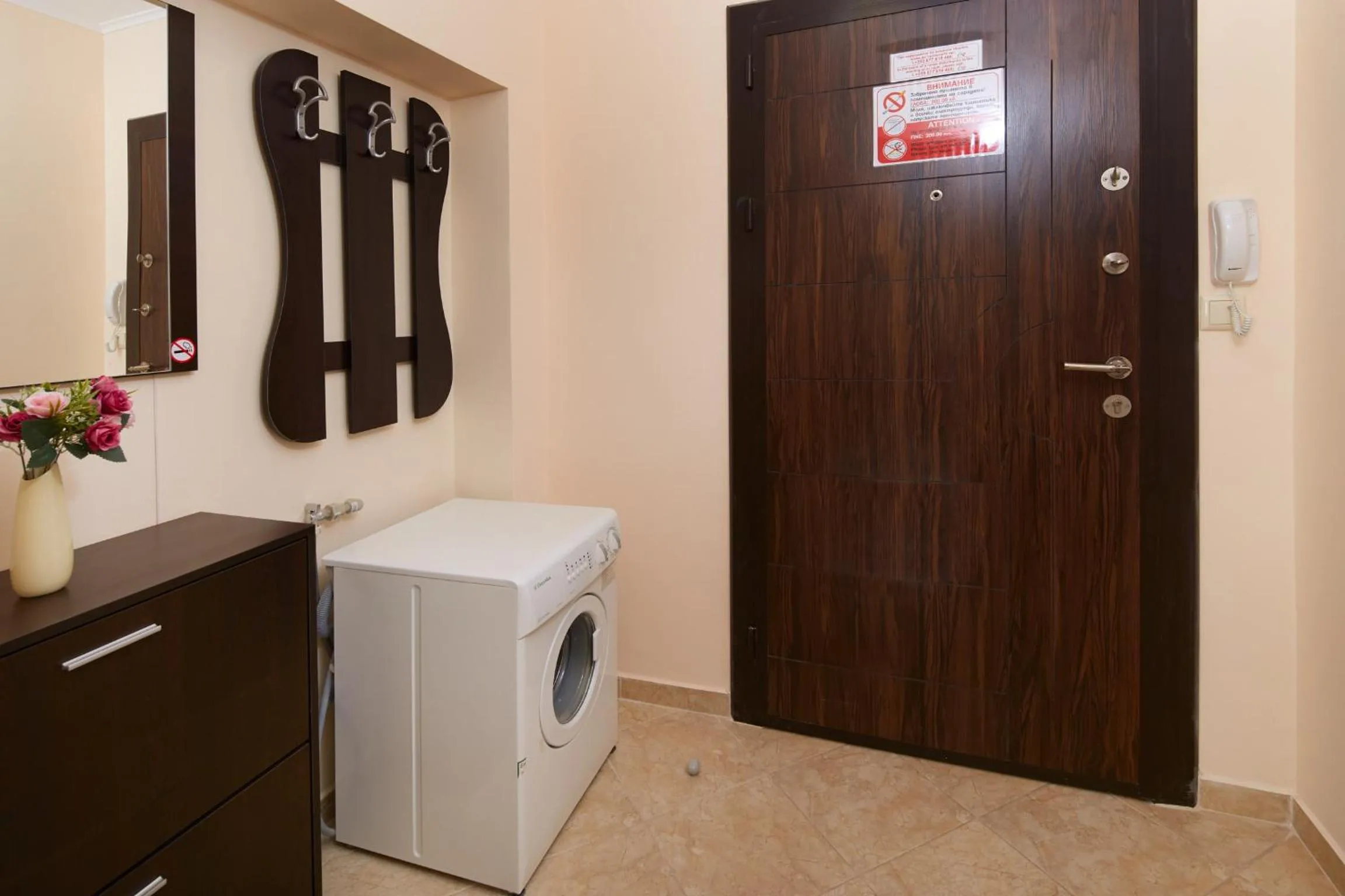 Feniks Apartments