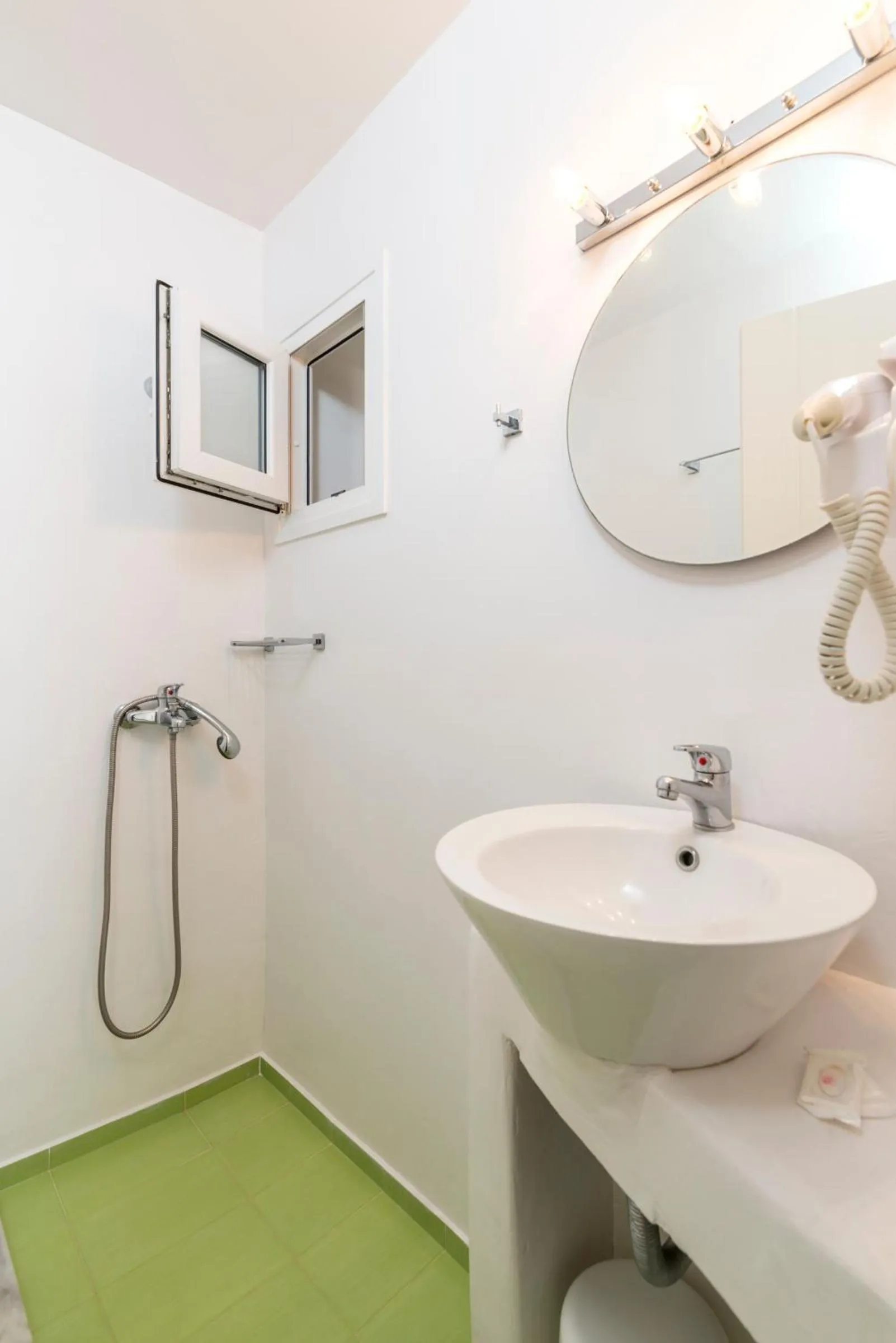 Bathroom in Artemoula's Studios