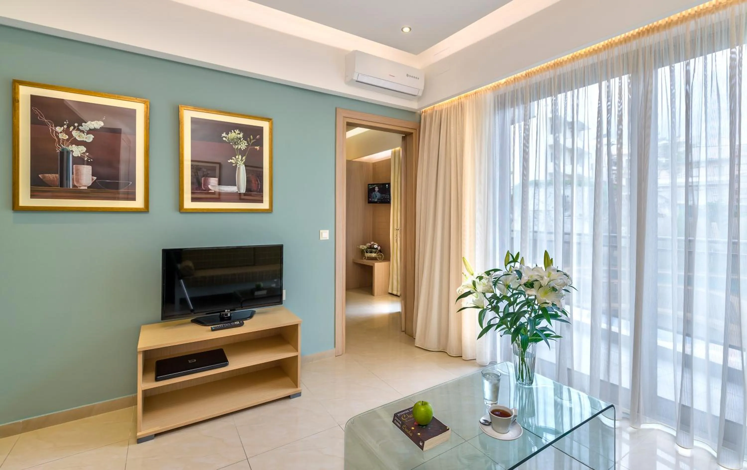 Living room in Leonidas Hotel & Apartments