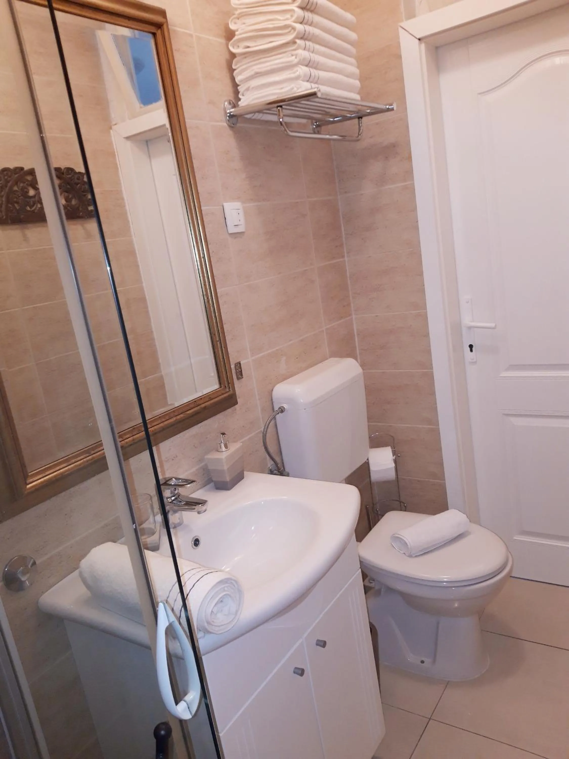 Bathroom in Apartments Darijana