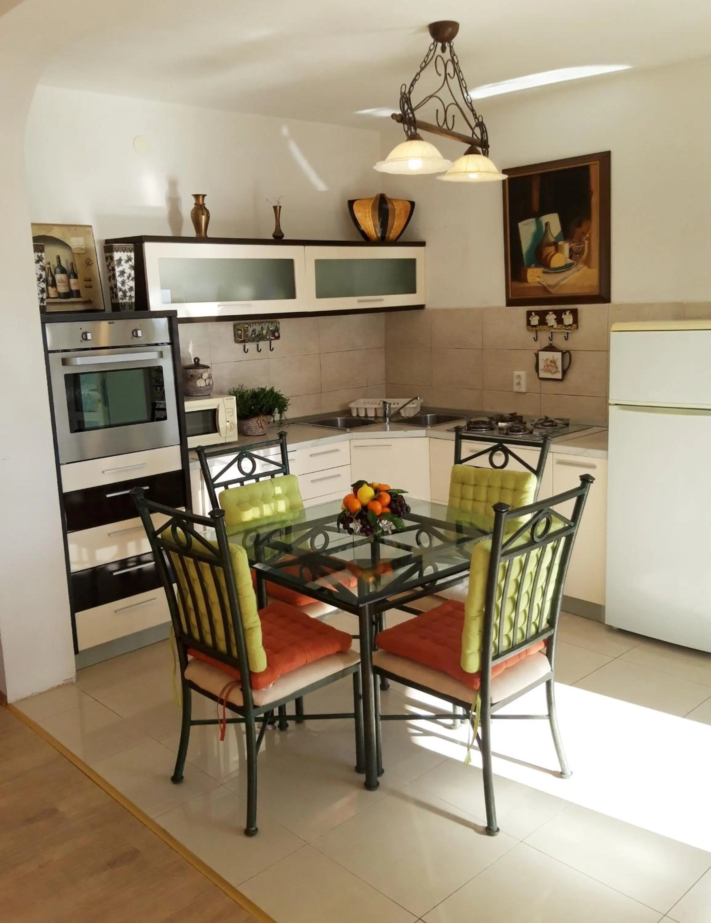 Kitchen or kitchenette in Apartments Darijana