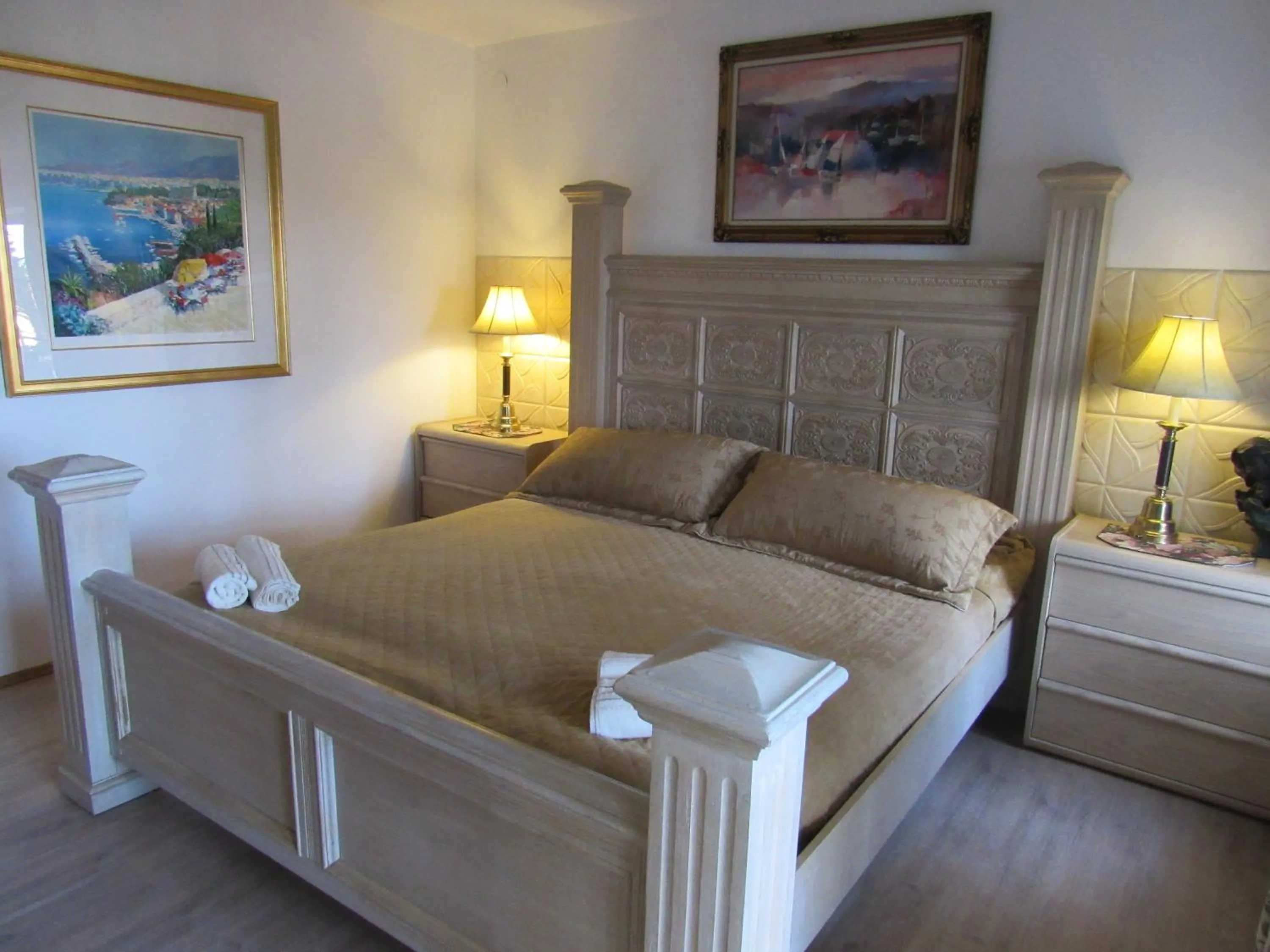 Bedroom, Bed in Apartments Darijana