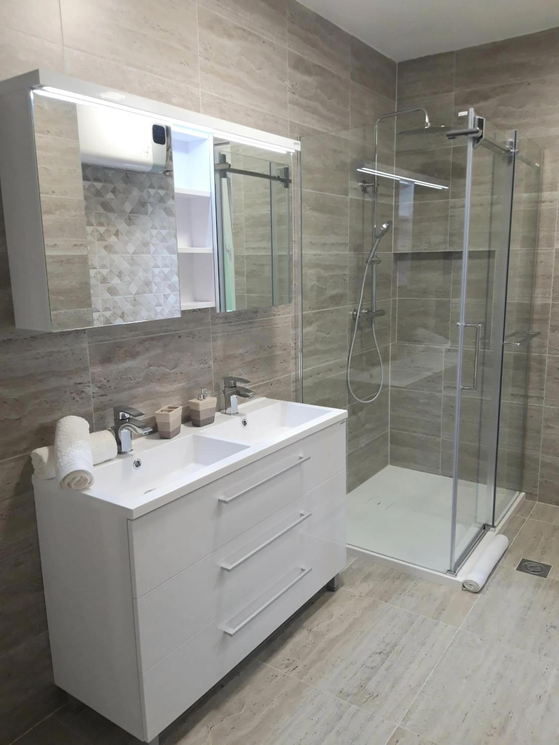 Bathroom in Apartments Darijana