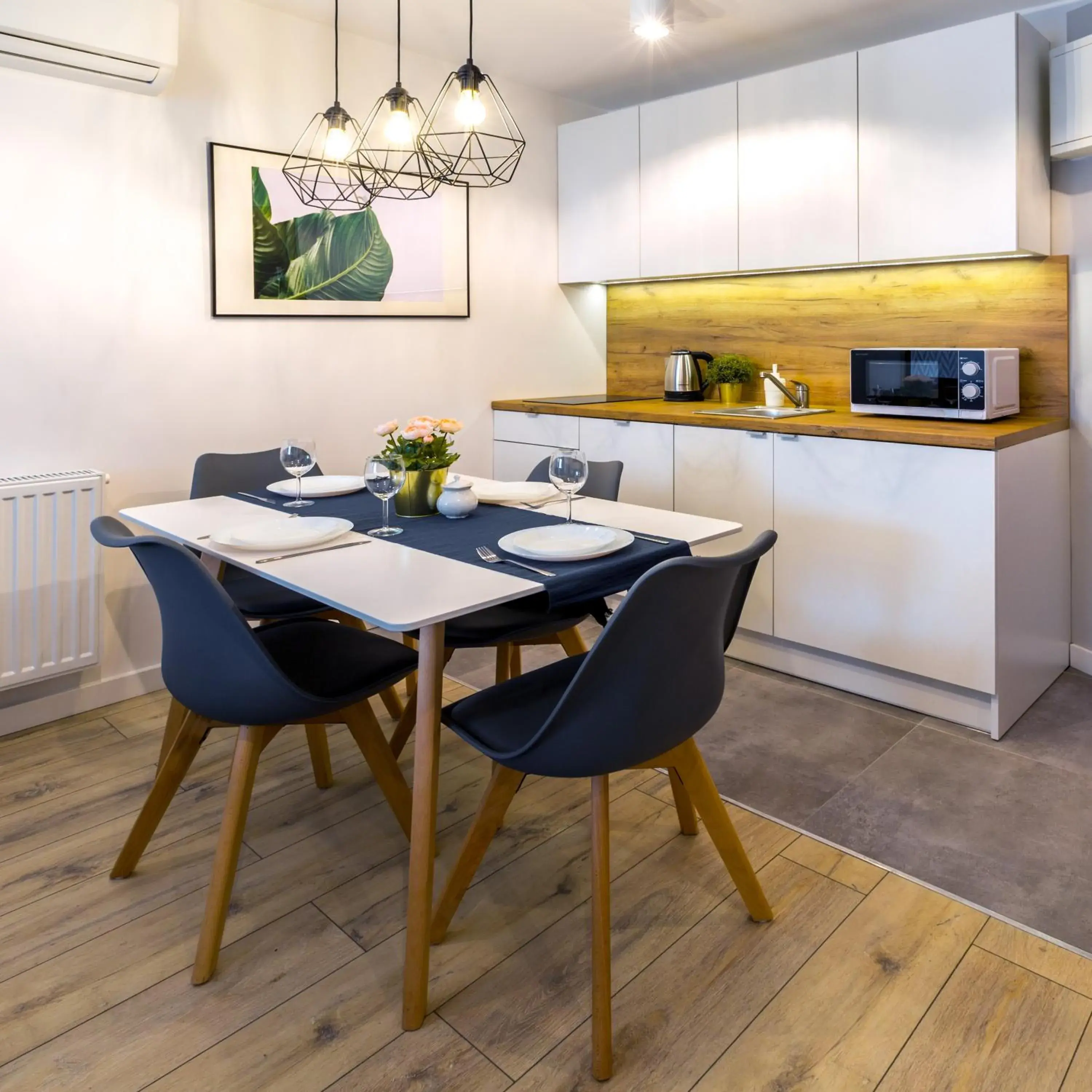 Three-Bedroom Apartment in Friendhouse Apartments Vistula&Wawel Three-Bedroom Apartment in Friendhouse Apartments Vistula&Wawel