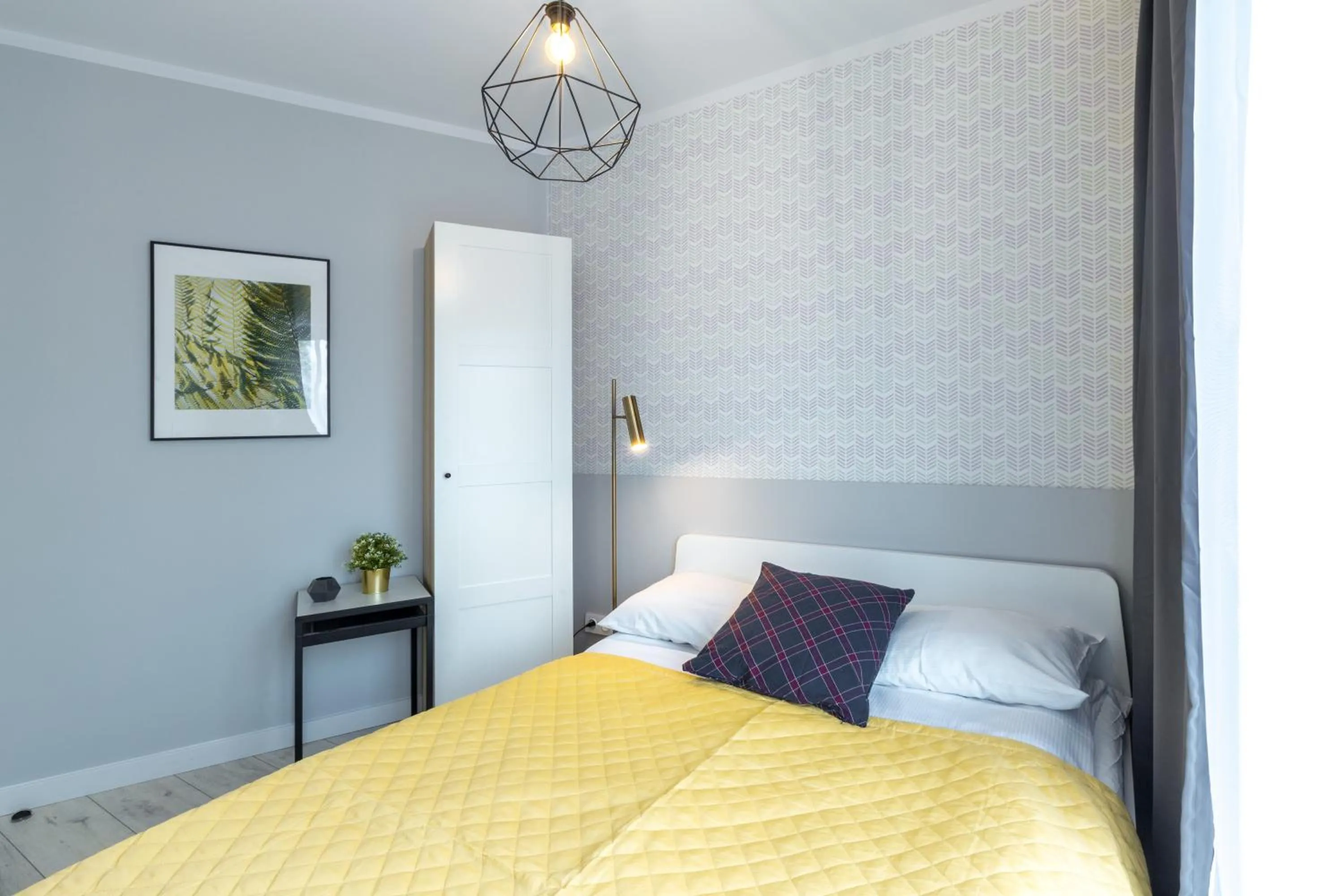 Bedroom, Bed in Friendhouse Apartments Vistula&Wawel