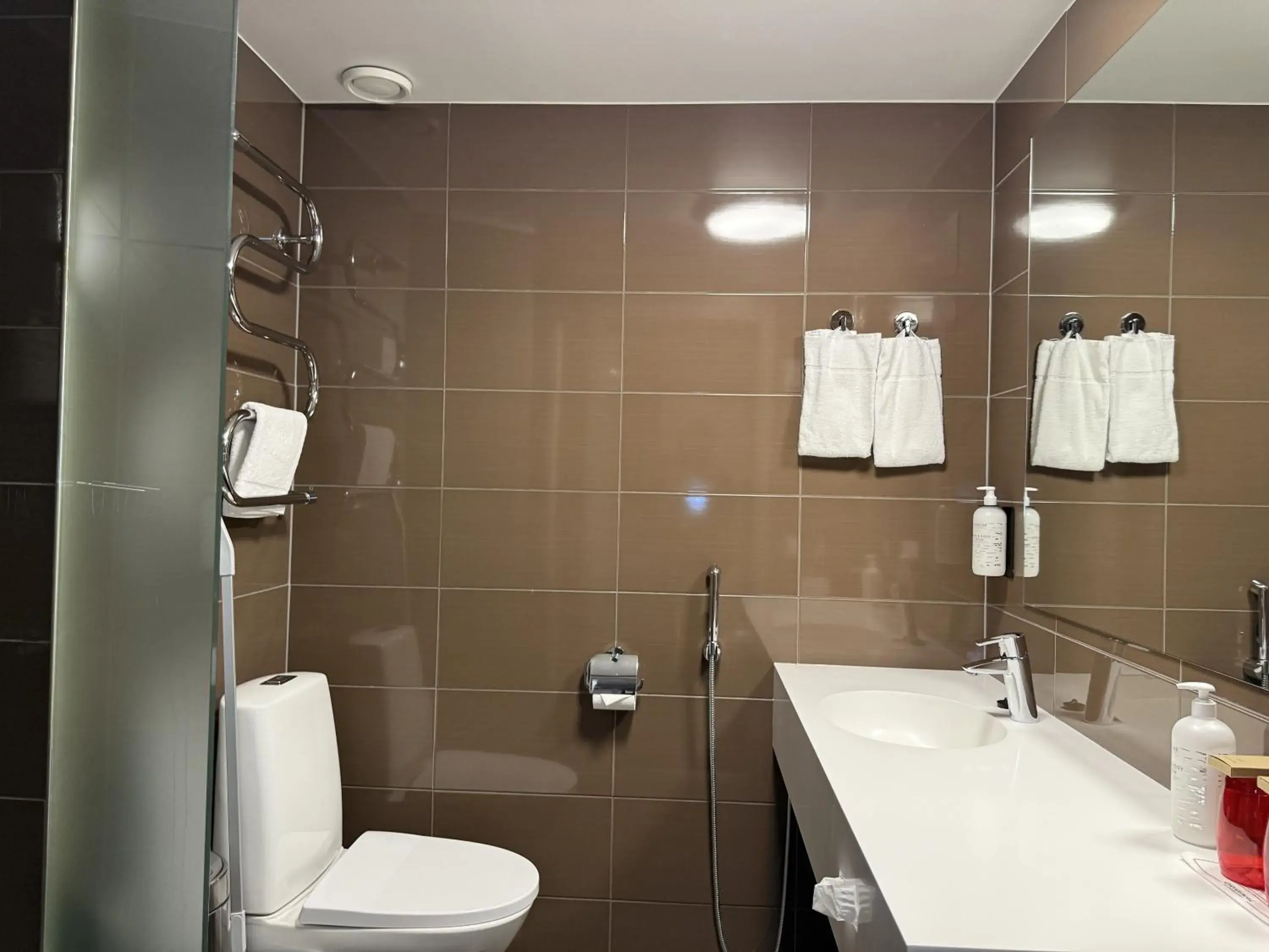 Bathroom in Original Sokos Hotel Vaakuna Rovaniemi Bathroom in Original Sokos Hotel Vaakuna Rovaniemi