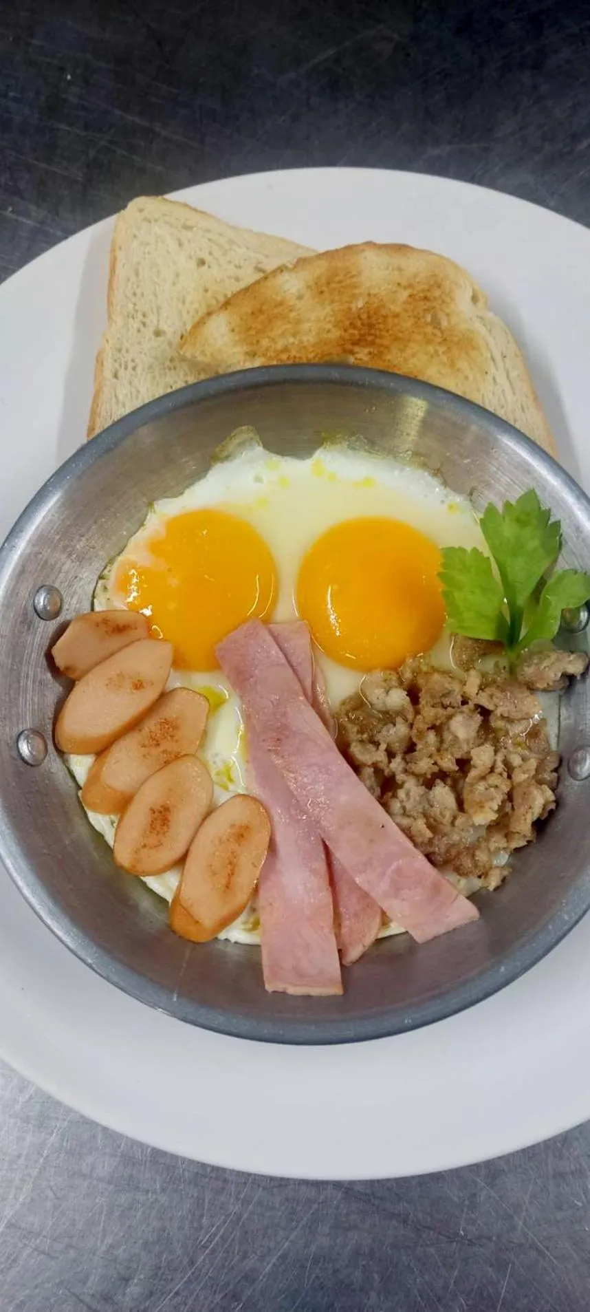 Breakfast in Kings Hotel Melaka