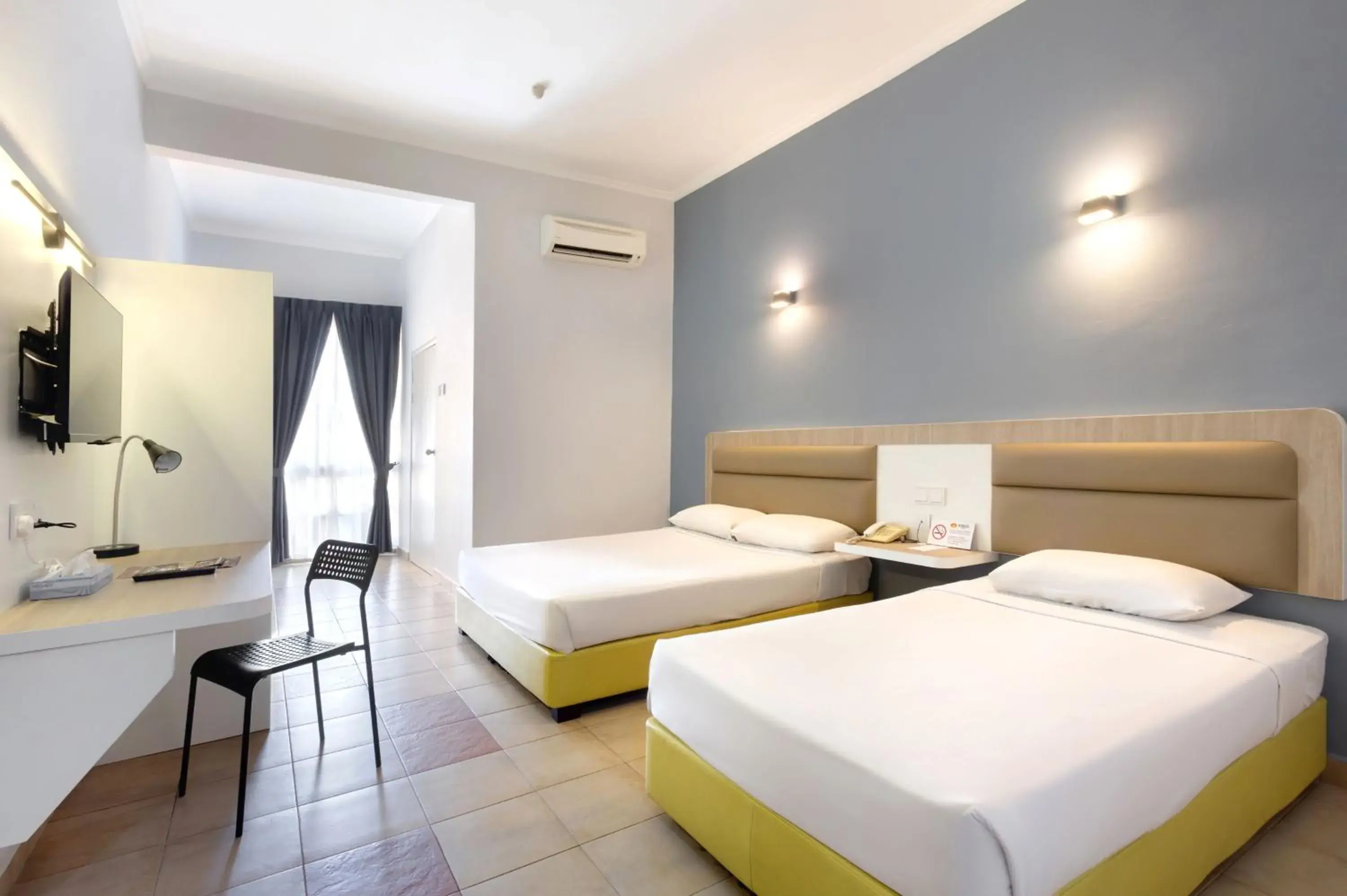 Standard Double or Twin Room in Kings Hotel Melaka Standard Double or Twin Room in Kings Hotel Melaka