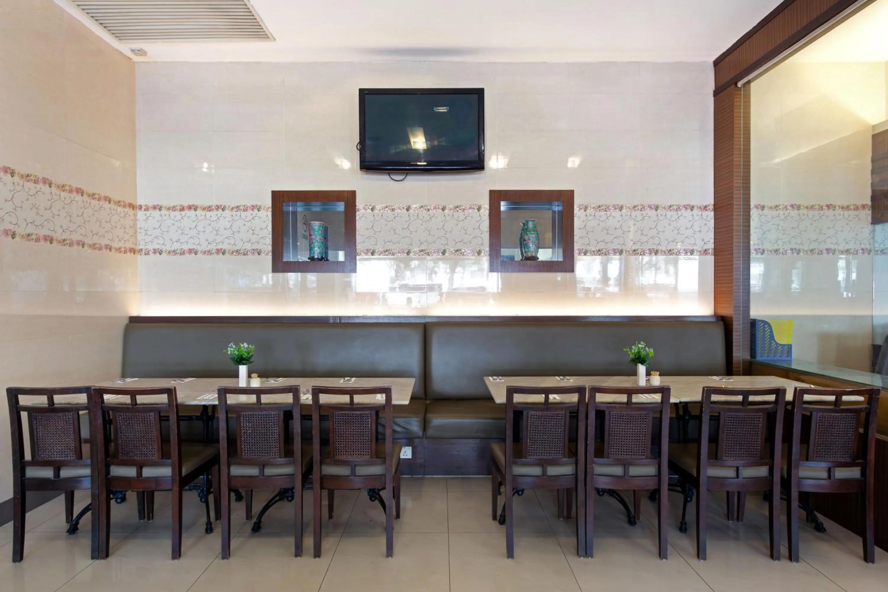 Restaurant/places to eat in Kings Hotel Melaka