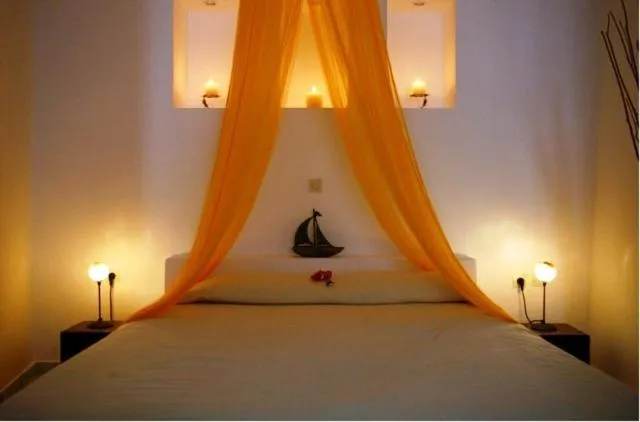 Bed in Tzekos Villas