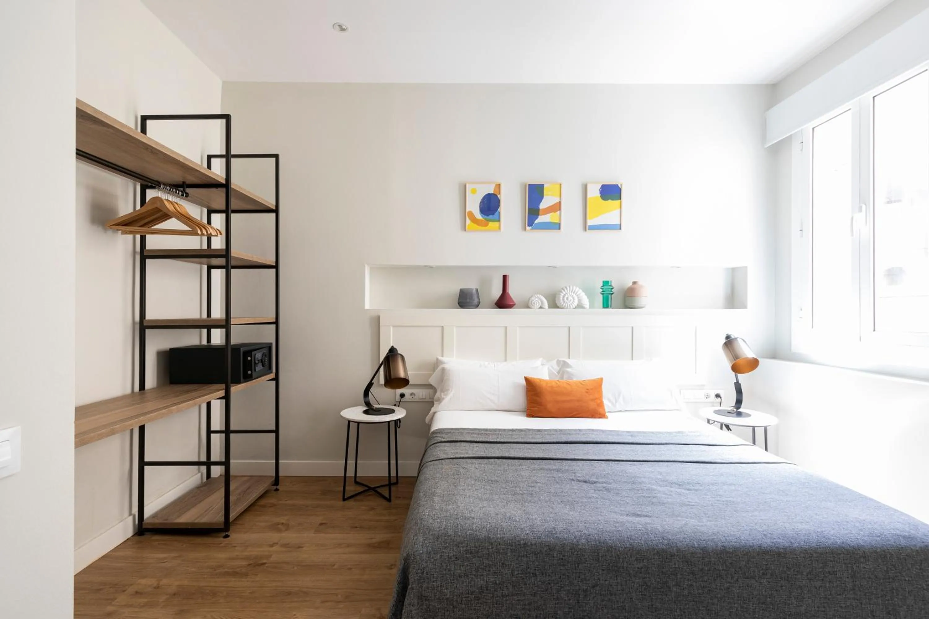 Five-Bedroom Apartment in Aspasios Urquinaona Apartments