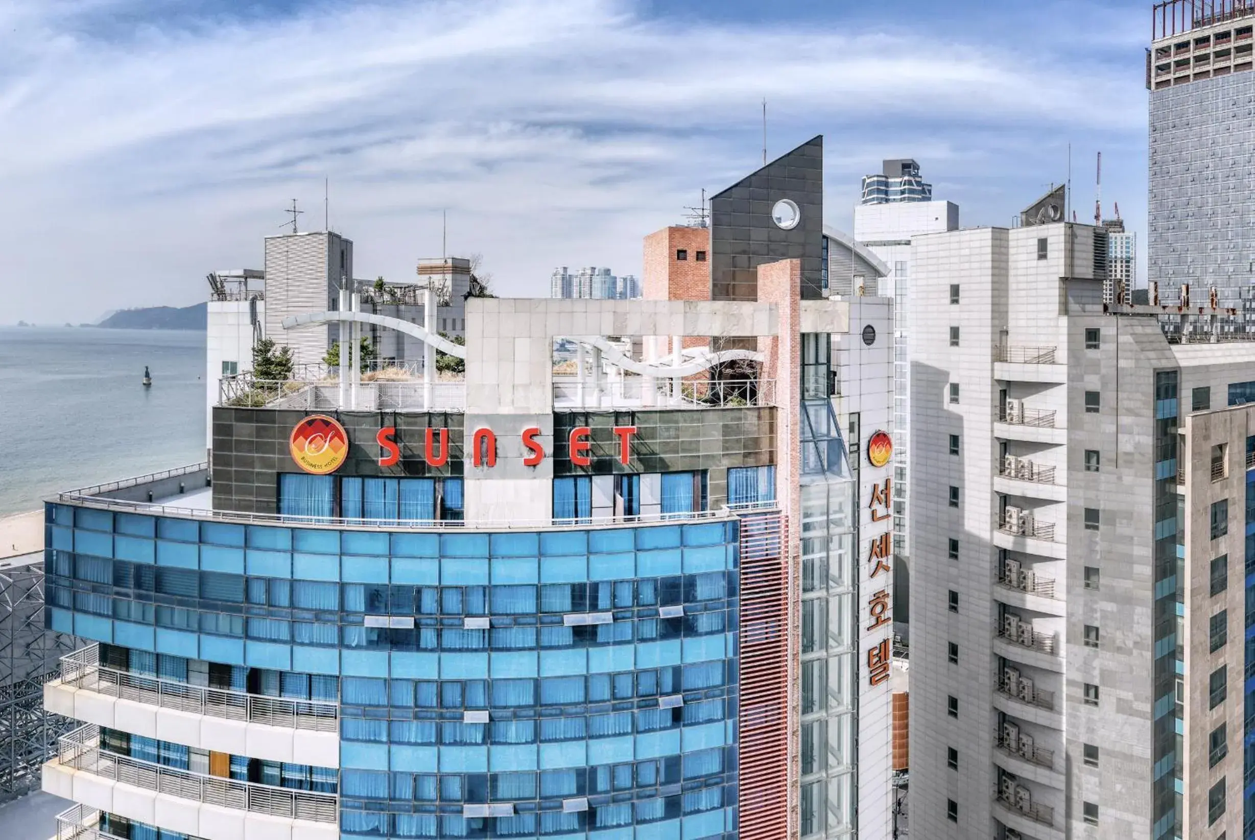 Property building in Sunset Hotel Property building in Sunset Hotel