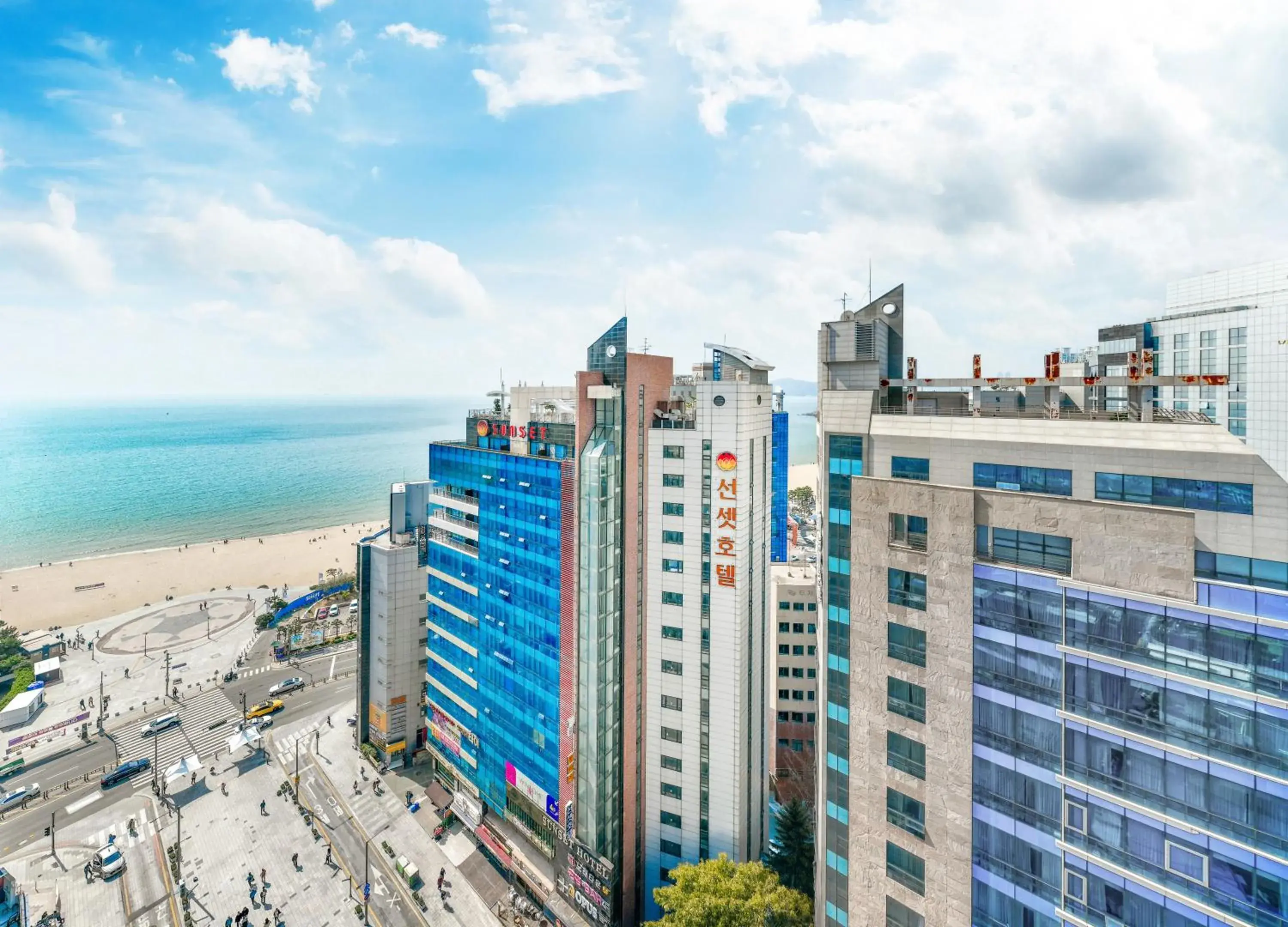 Property building in Sunset Hotel Property building in Sunset Hotel