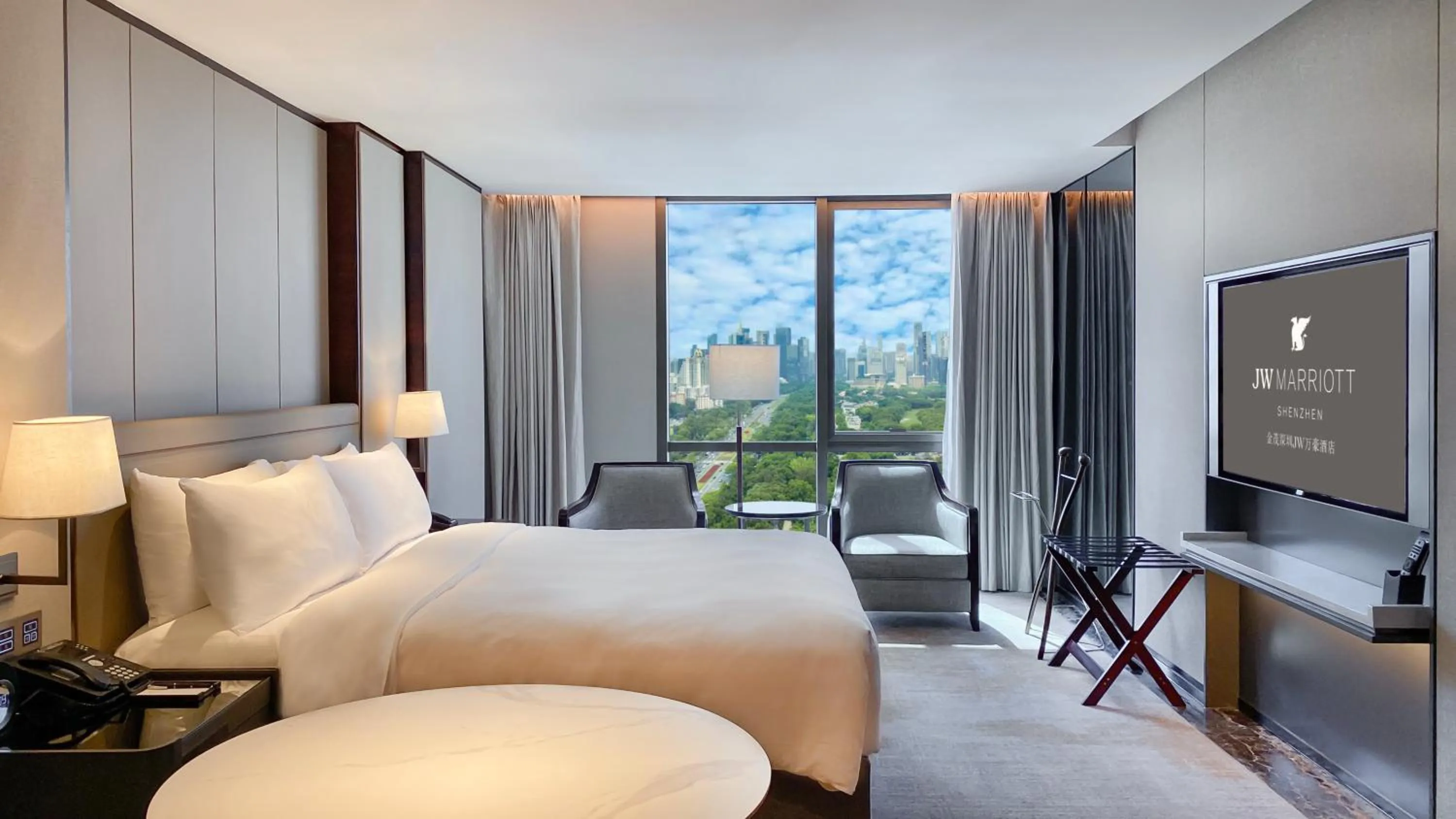 Bed in JW Marriott Hotel Shenzhen