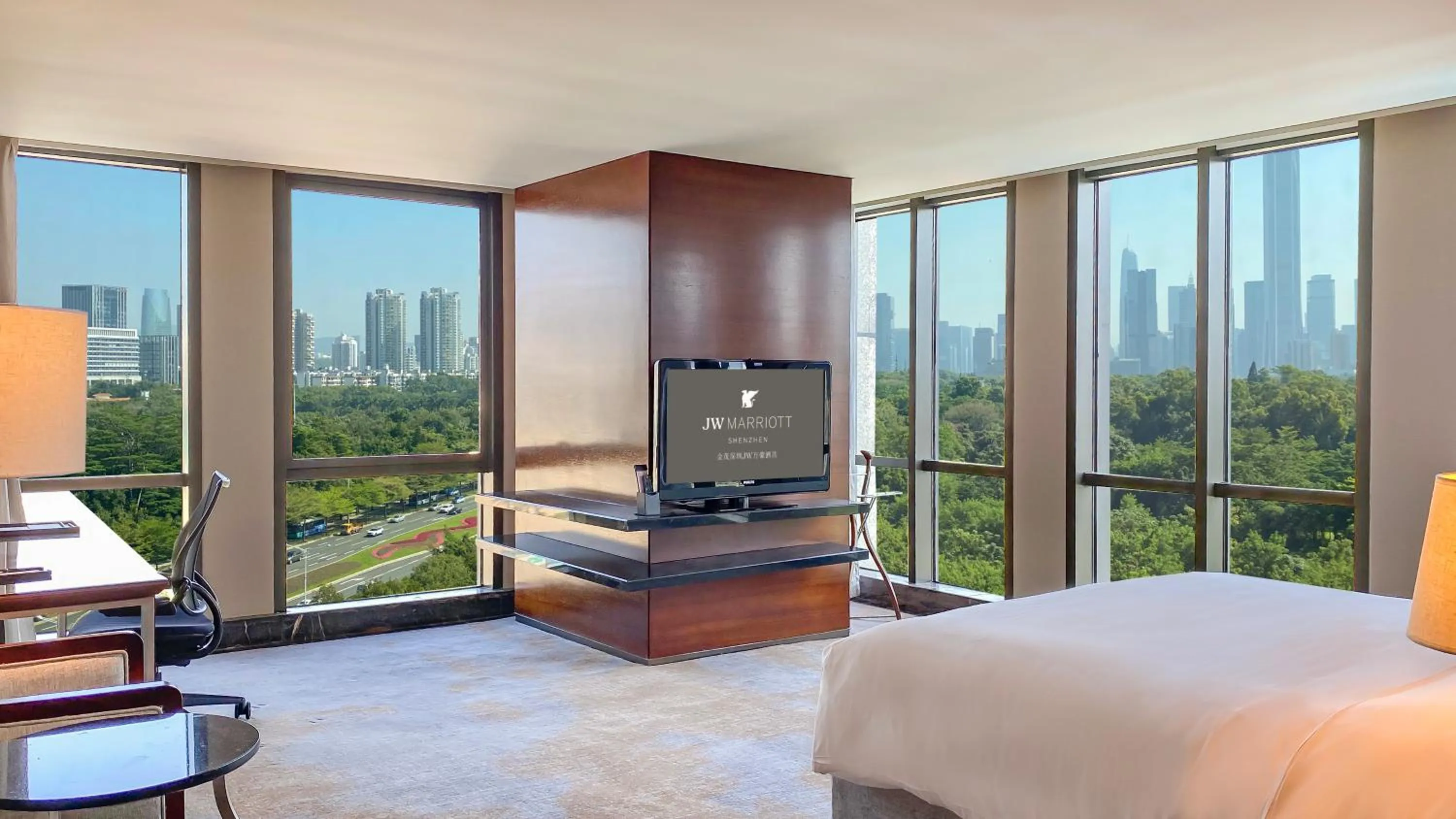 Bed in JW Marriott Hotel Shenzhen