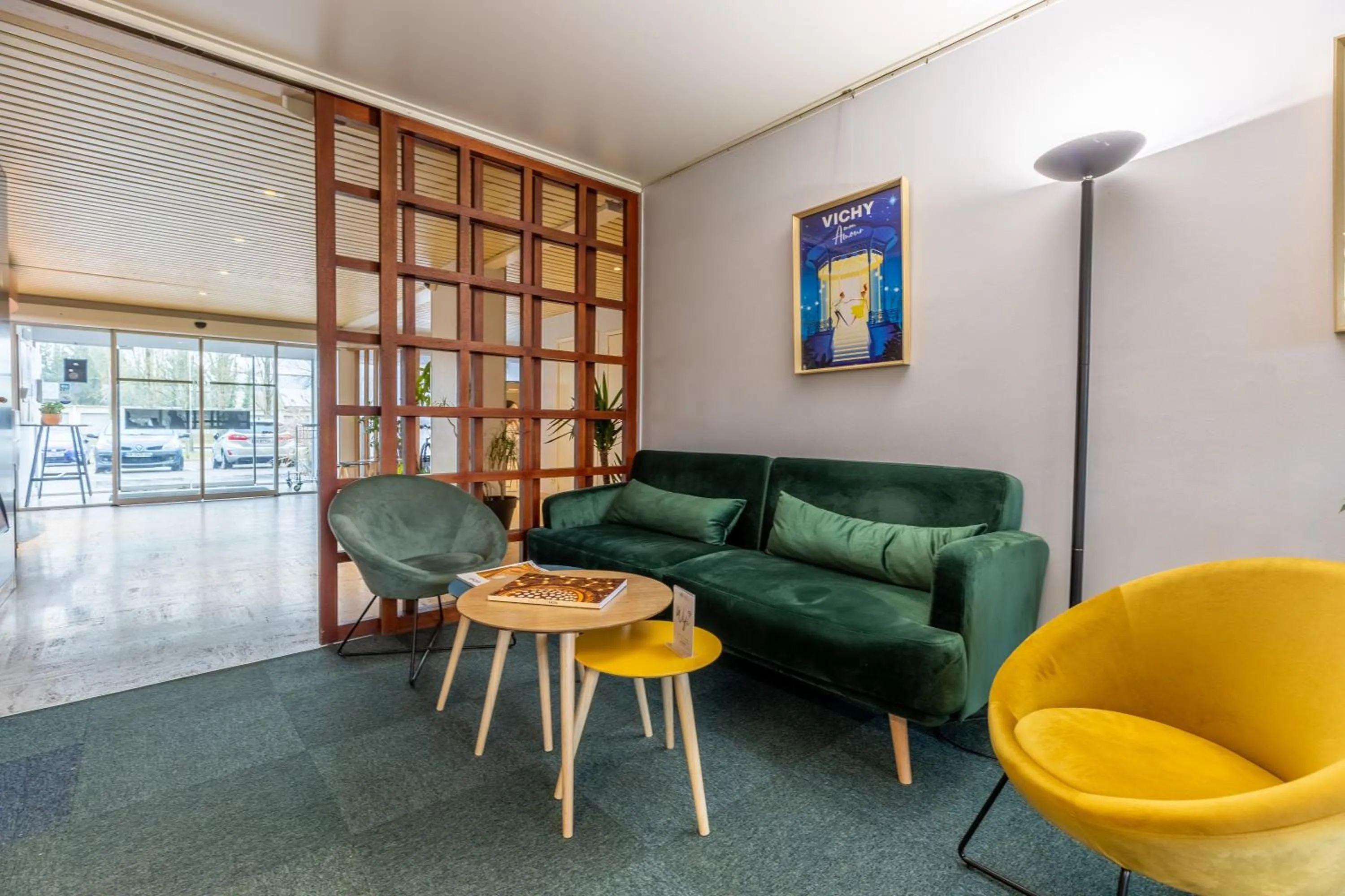 Lobby or reception in Brit Hotel Le Parc Vichy