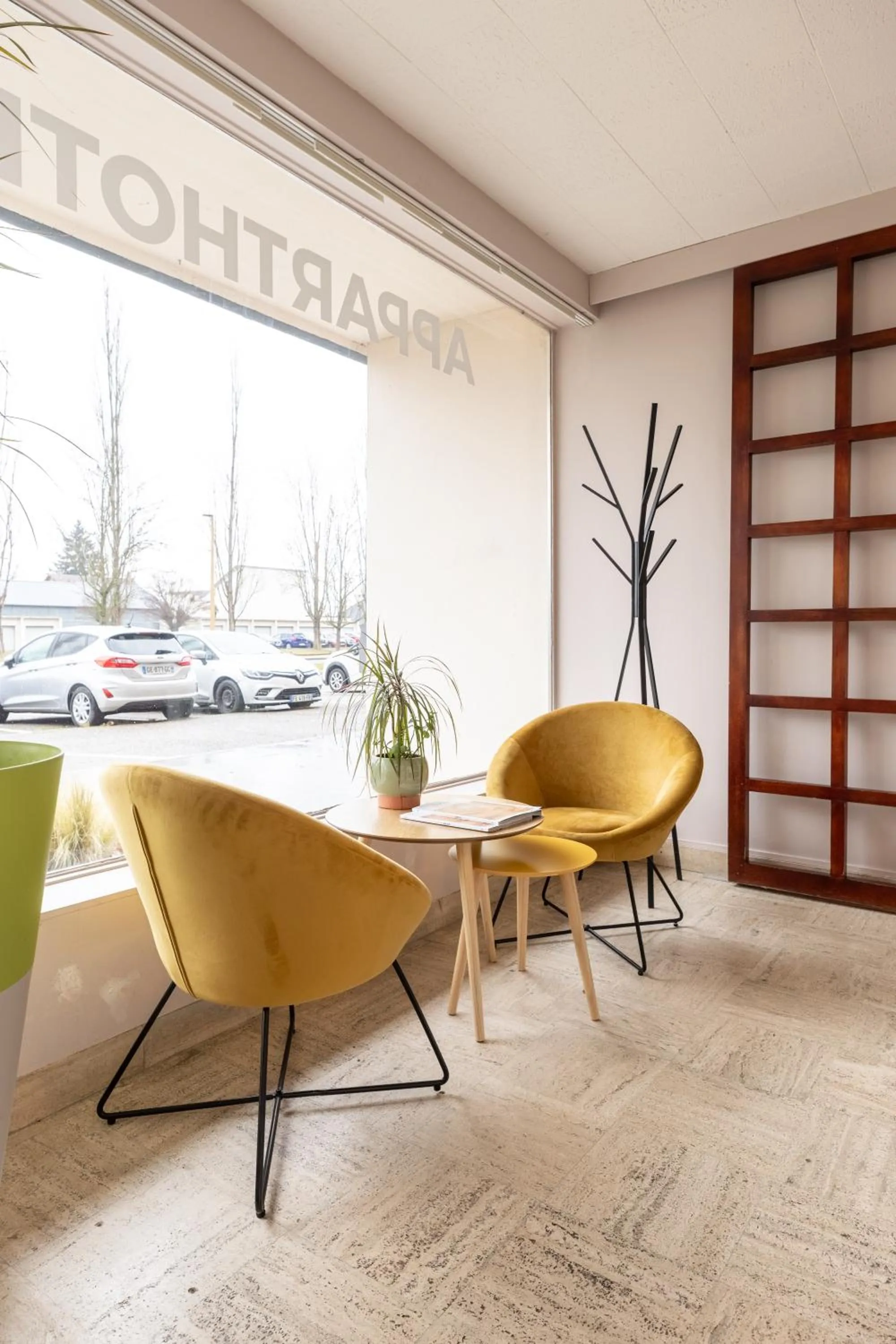 Lobby or reception in Brit Hotel Le Parc Vichy