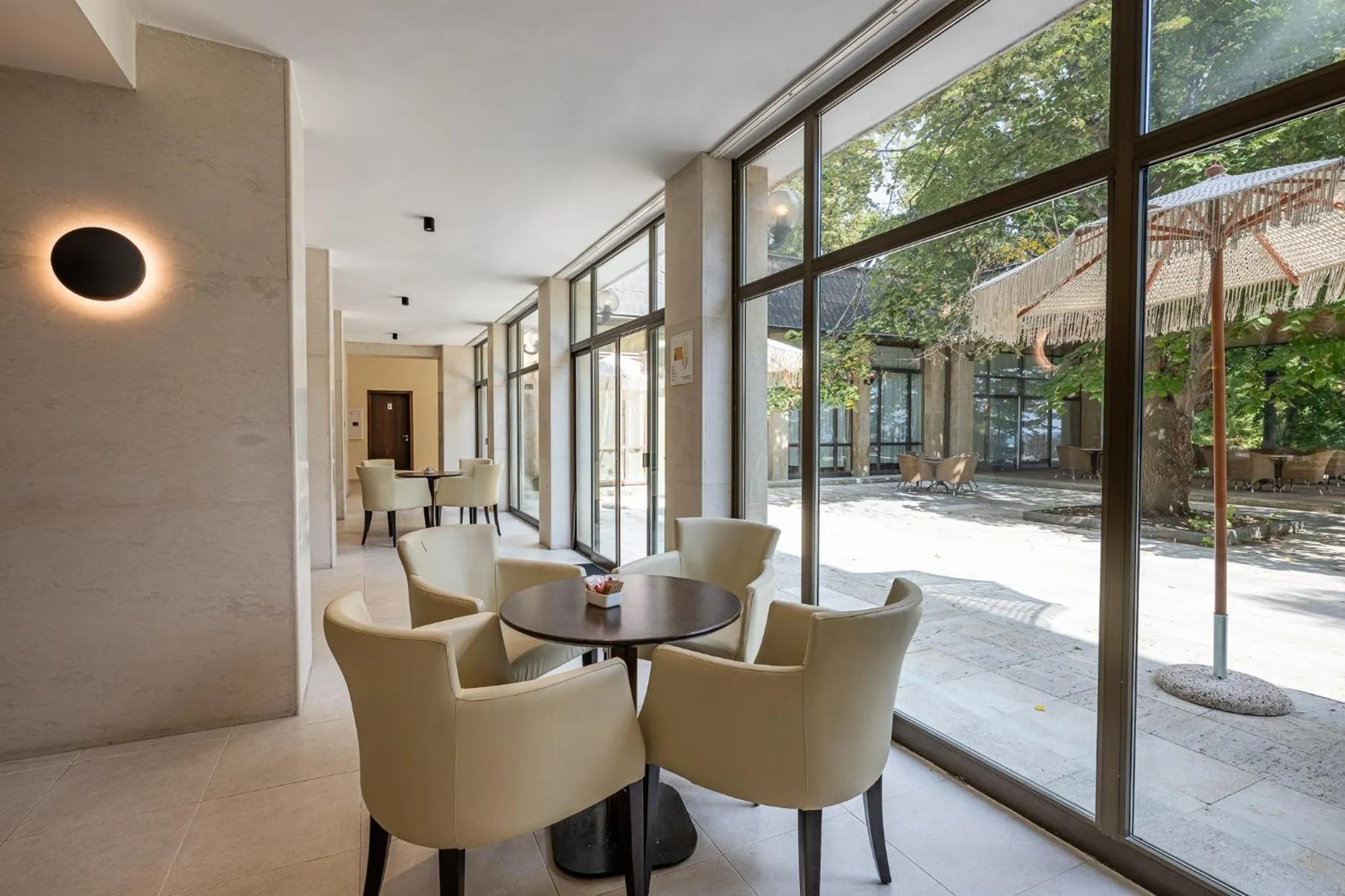 Lobby or reception in HVD Lotos Hotel - Private Beach & Free Parking