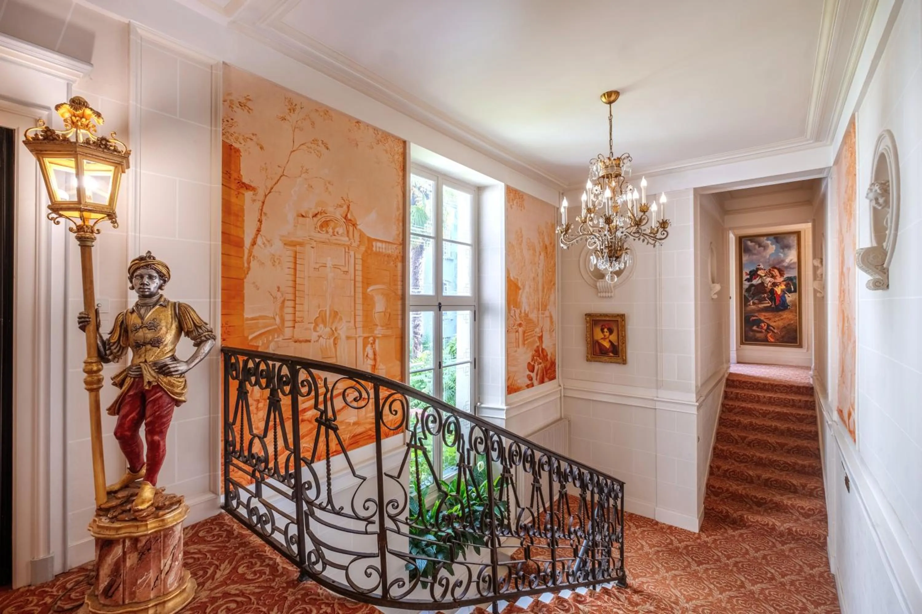 Property building in Chateau De Rochecotte