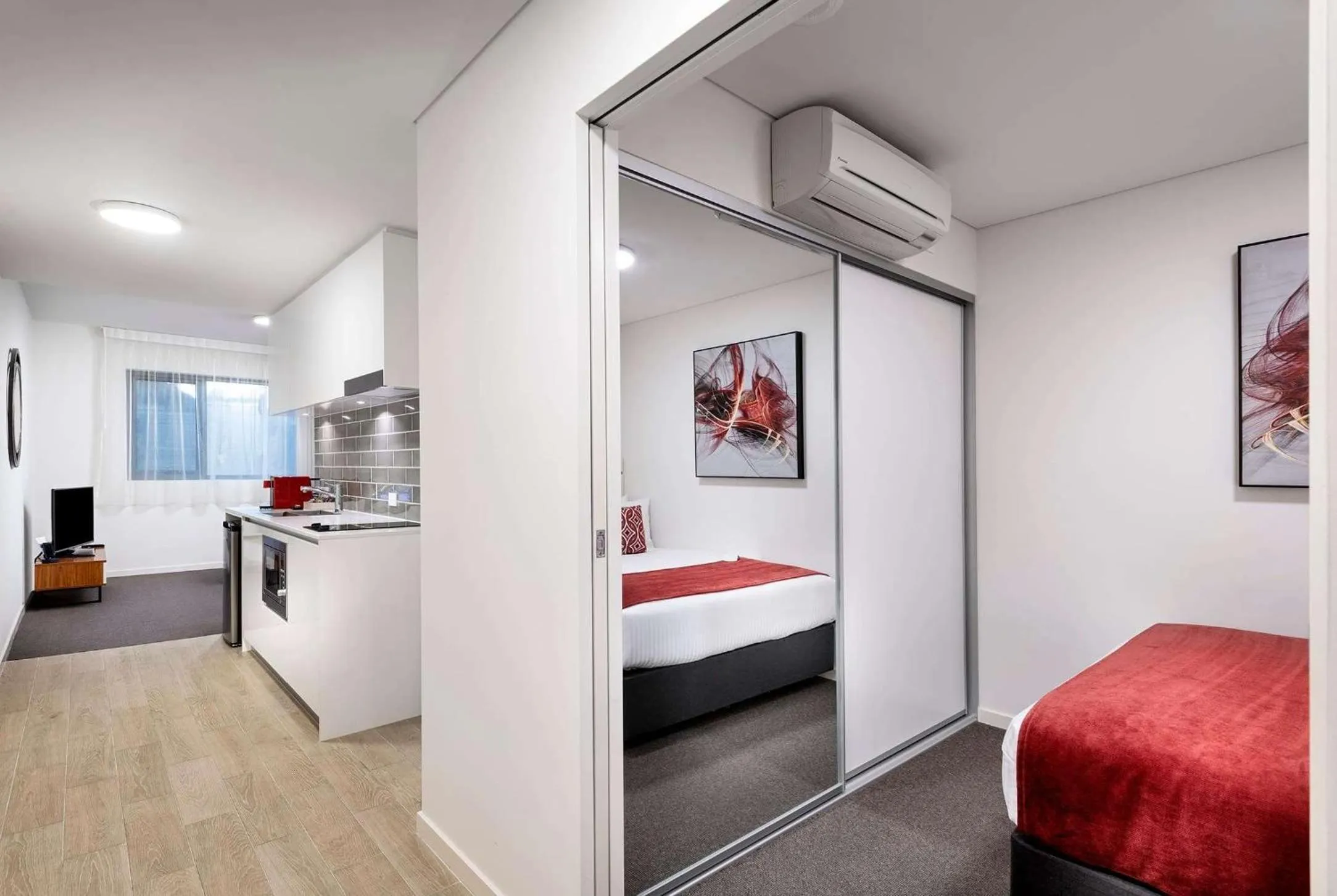 Photo of the whole room, Bed in Ramada by Wyndham VetroBlu Scarborough Beach