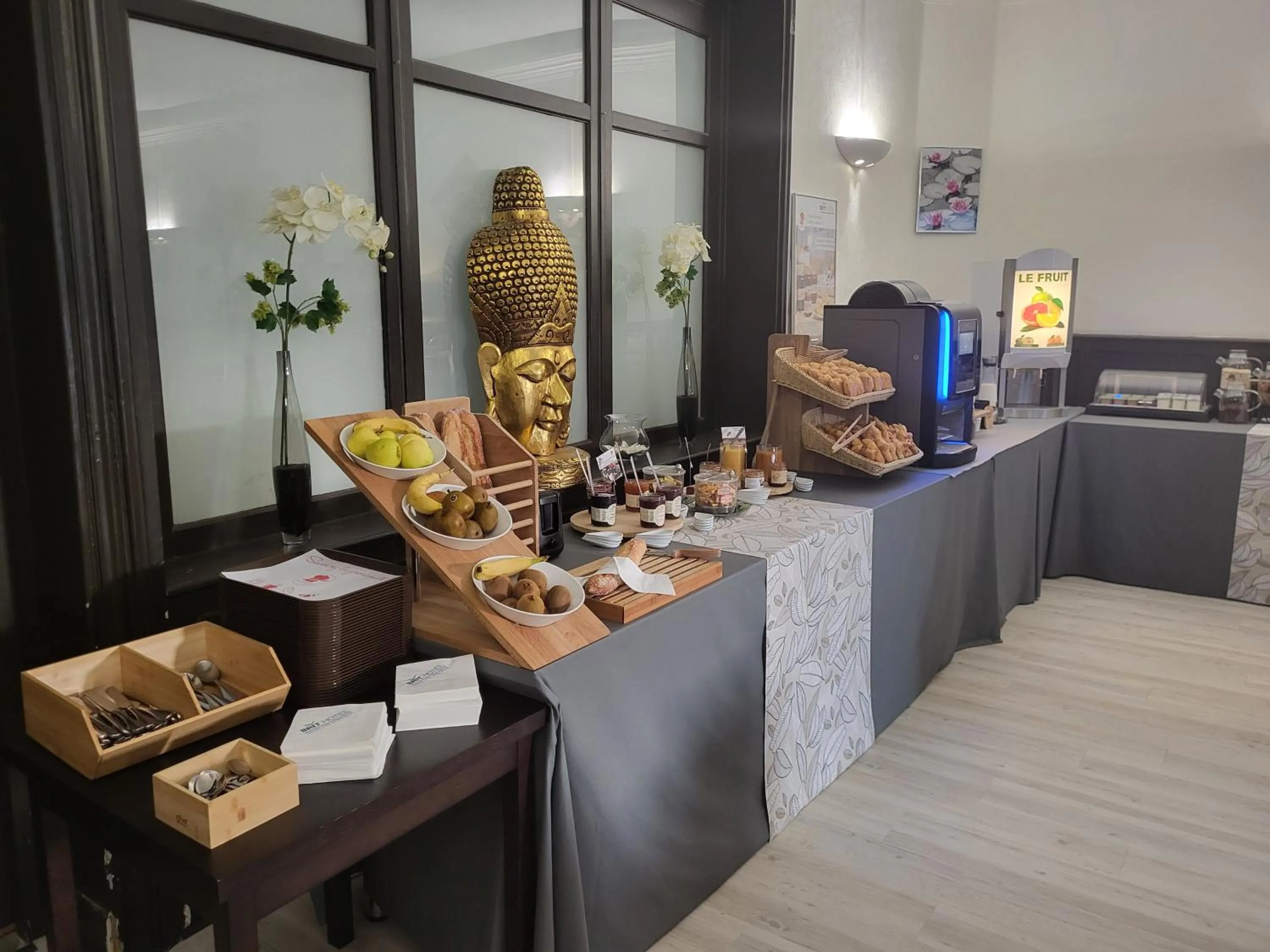 Breakfast in Brit Hotel Confort Auclair