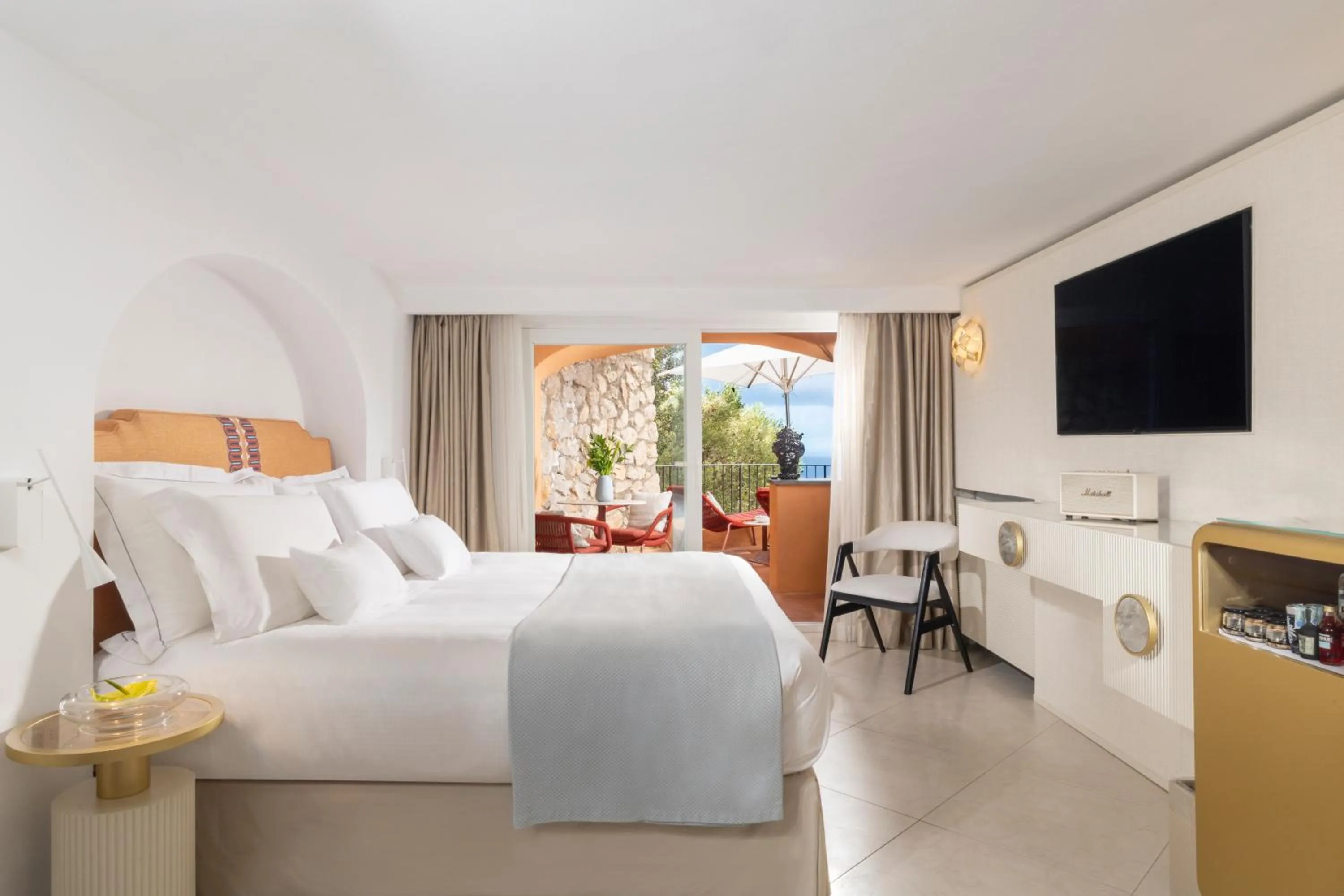 Bed in Hotel Punta Tragara