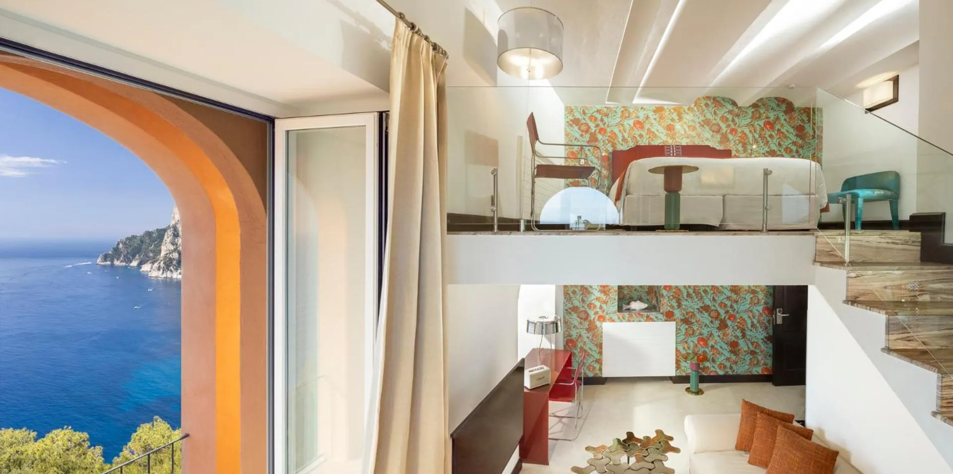 Photo of the whole room in Hotel Punta Tragara