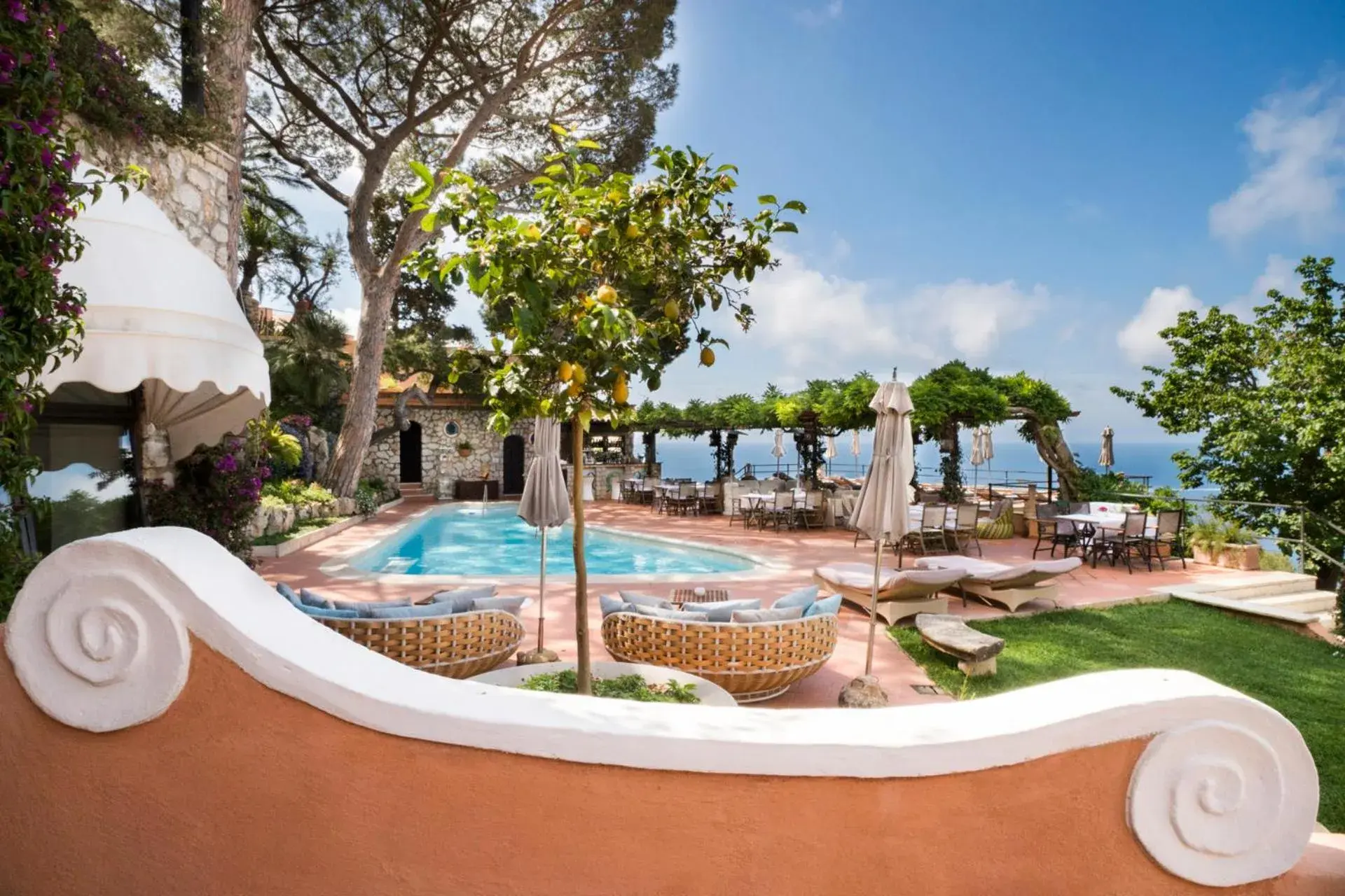 Pool view in Hotel Punta Tragara Pool view in Hotel Punta Tragara