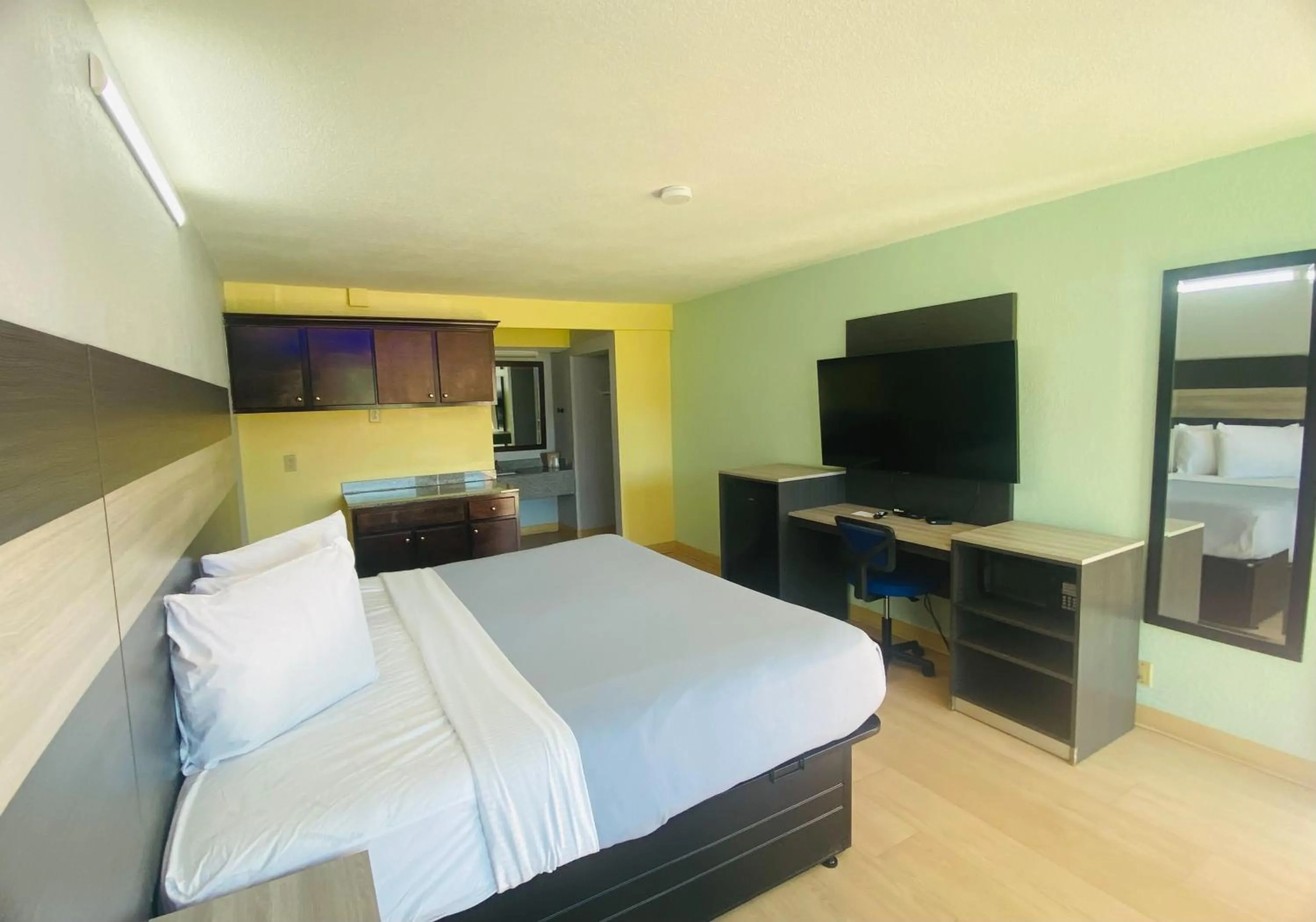 Bed in Rest and Relax Inn