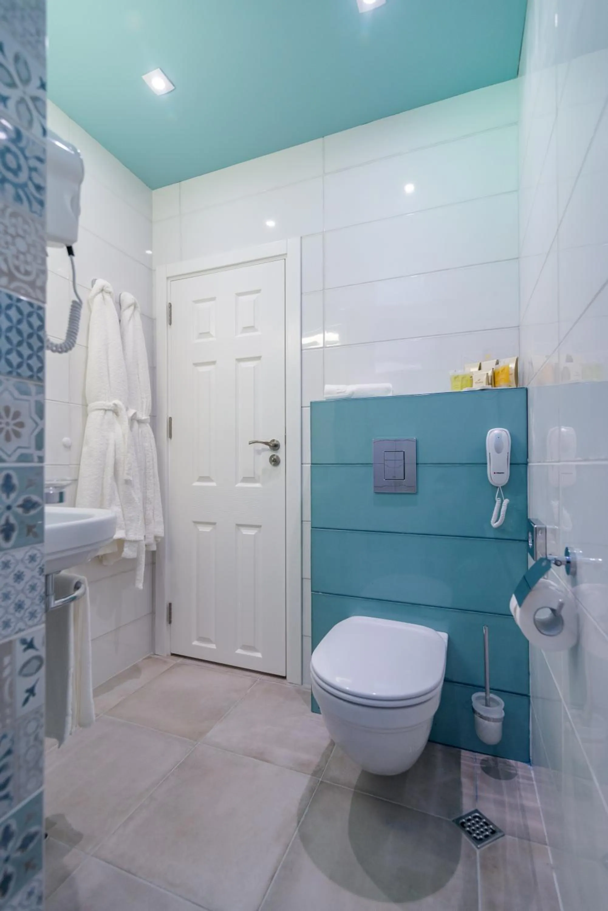 Toilet in HVD Nympha Hotel - Adults Only - Private Beach & Free Parking