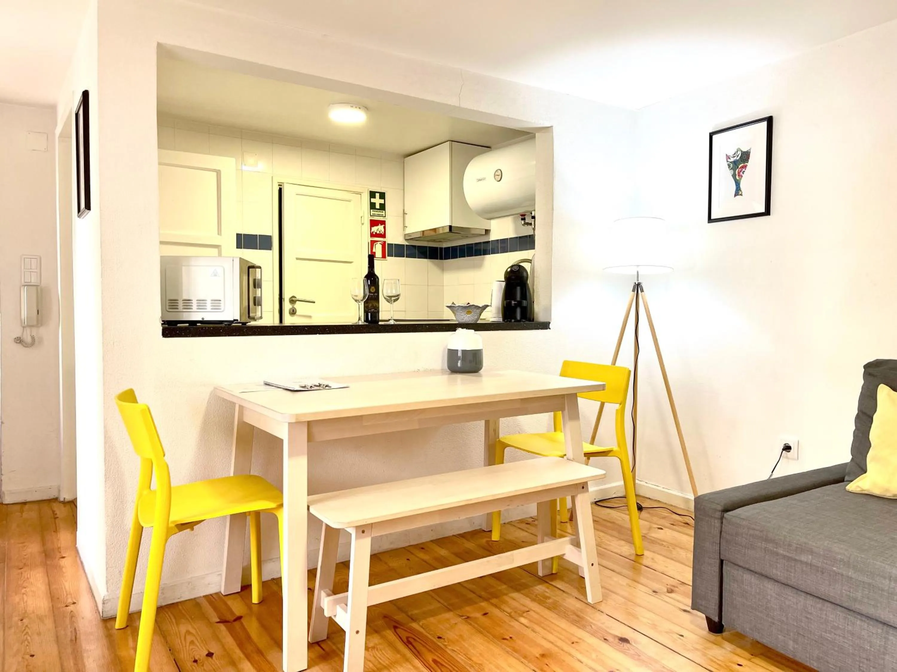Dining area in Apartments Center Alfama