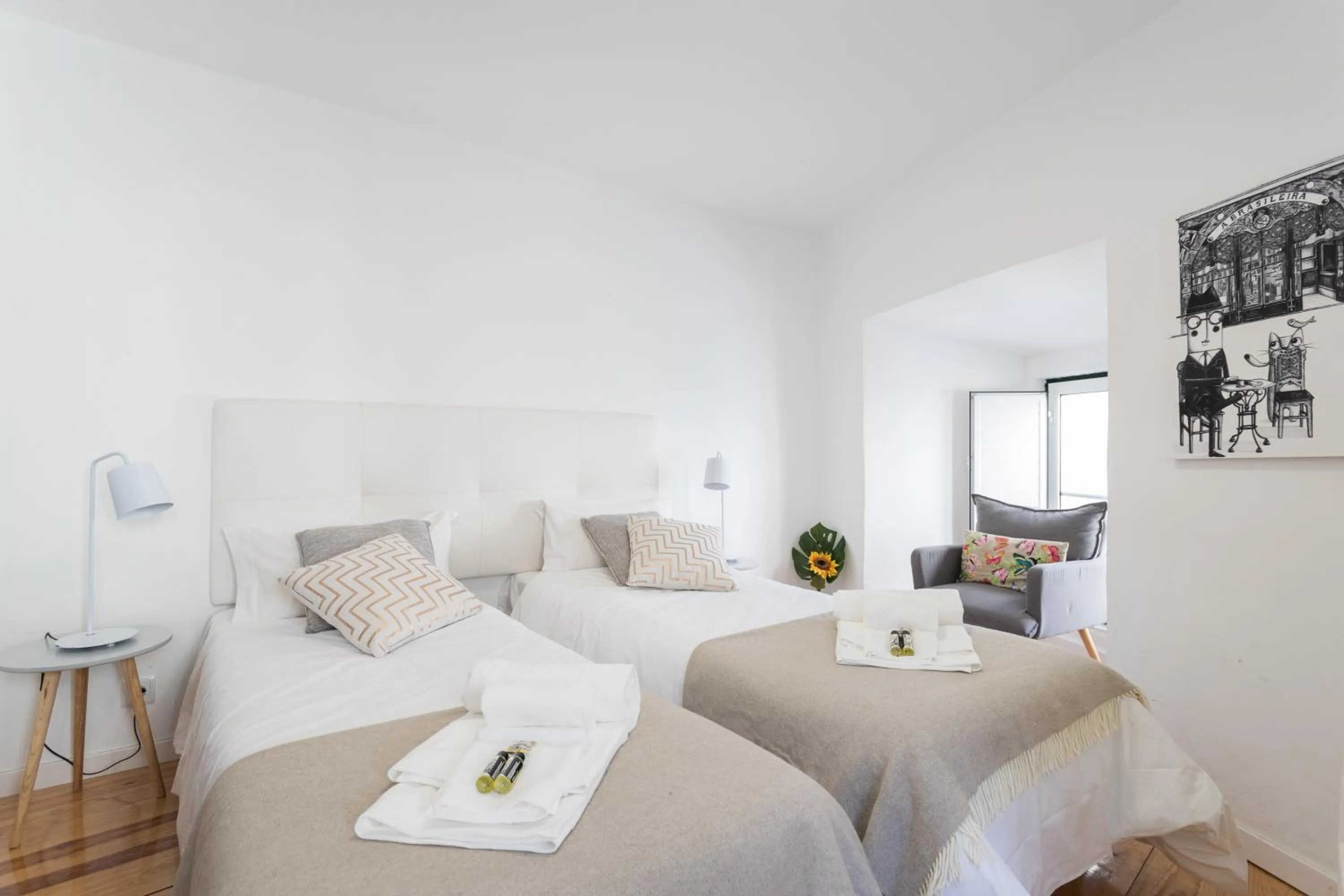 Bedroom, Bed in Apartments Center Alfama