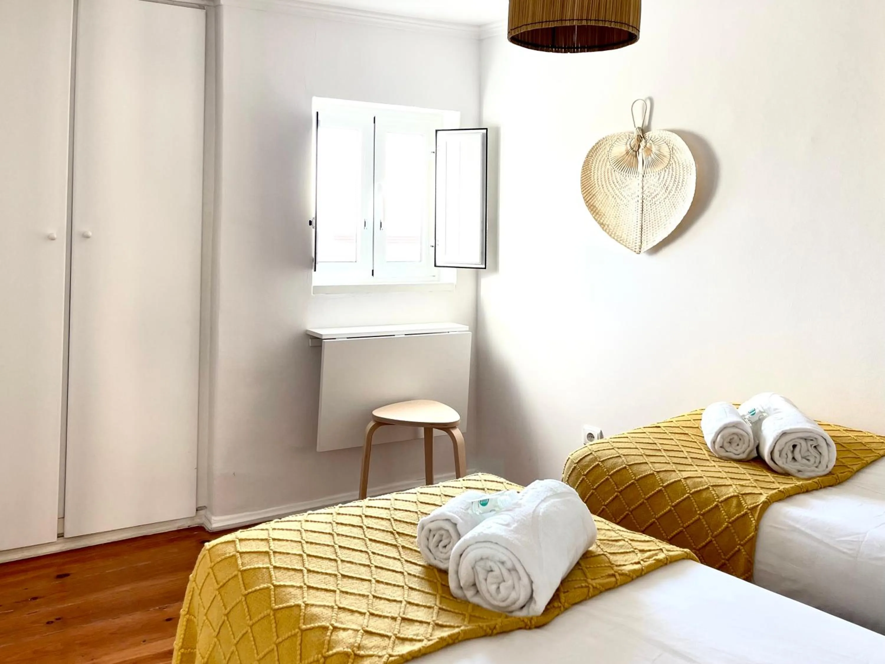 Bedroom, Bed in Apartments Center Alfama