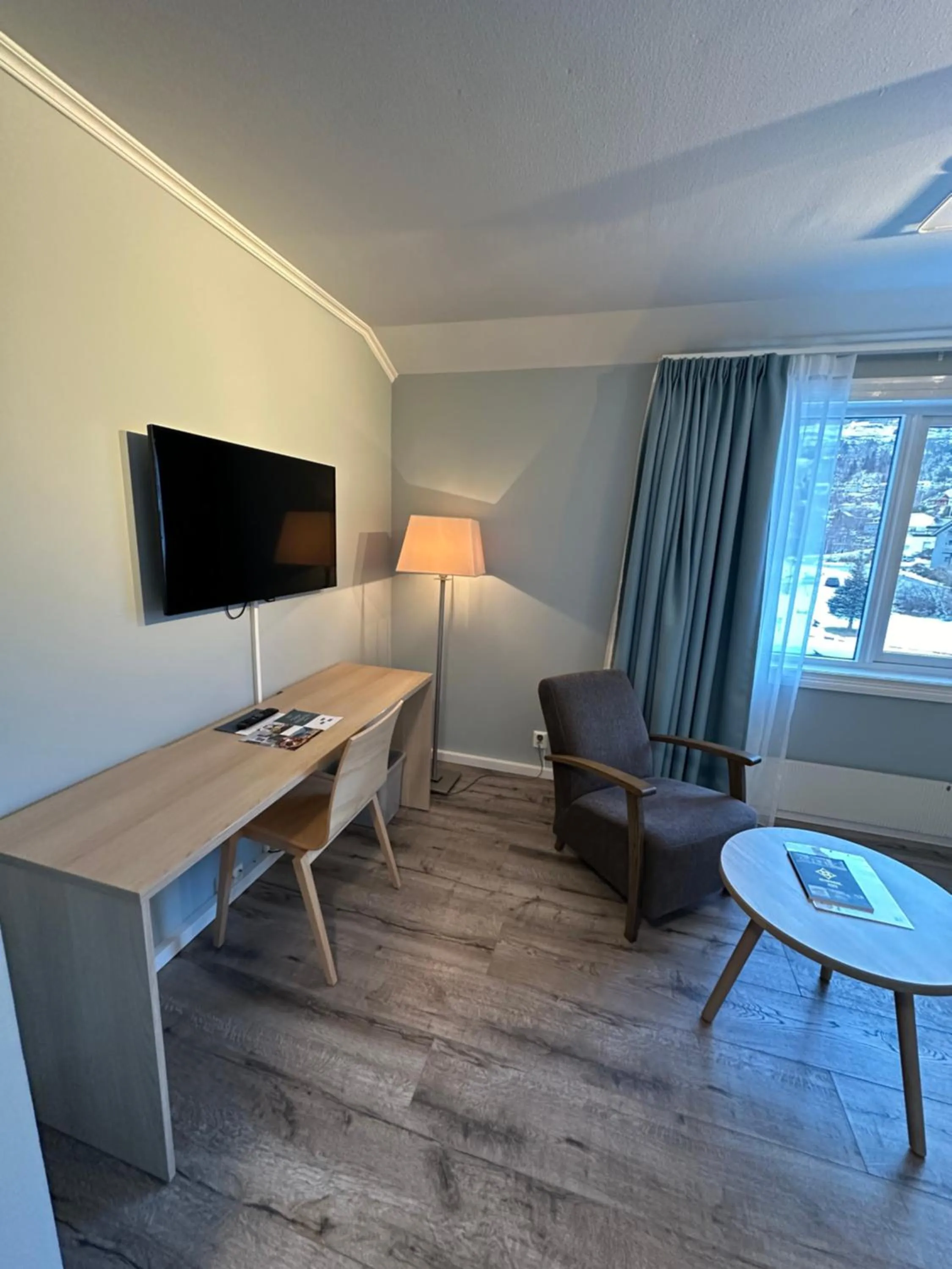 Seating area in Brakanes Hotel