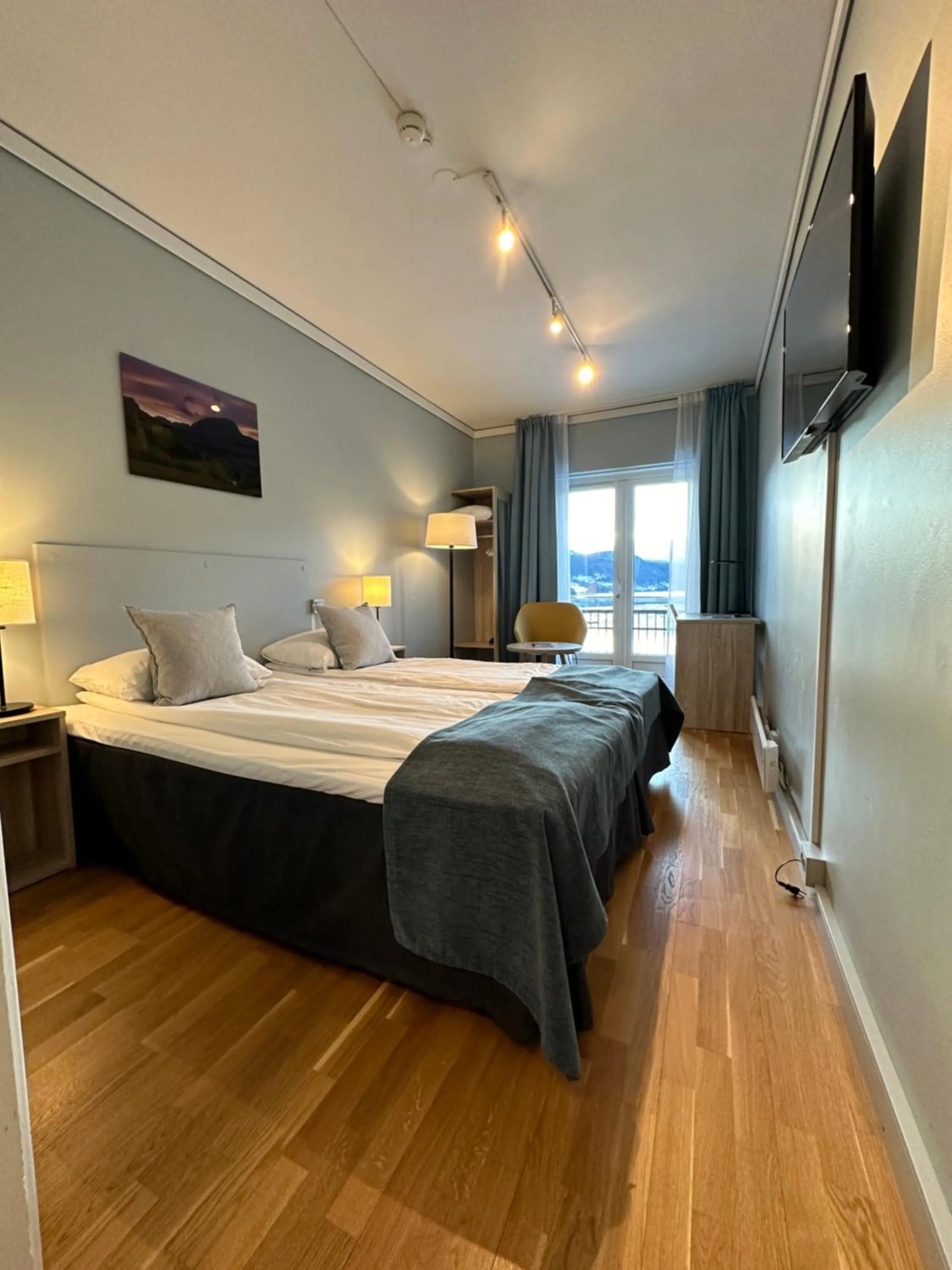 Bedroom, Bed in Brakanes Hotel